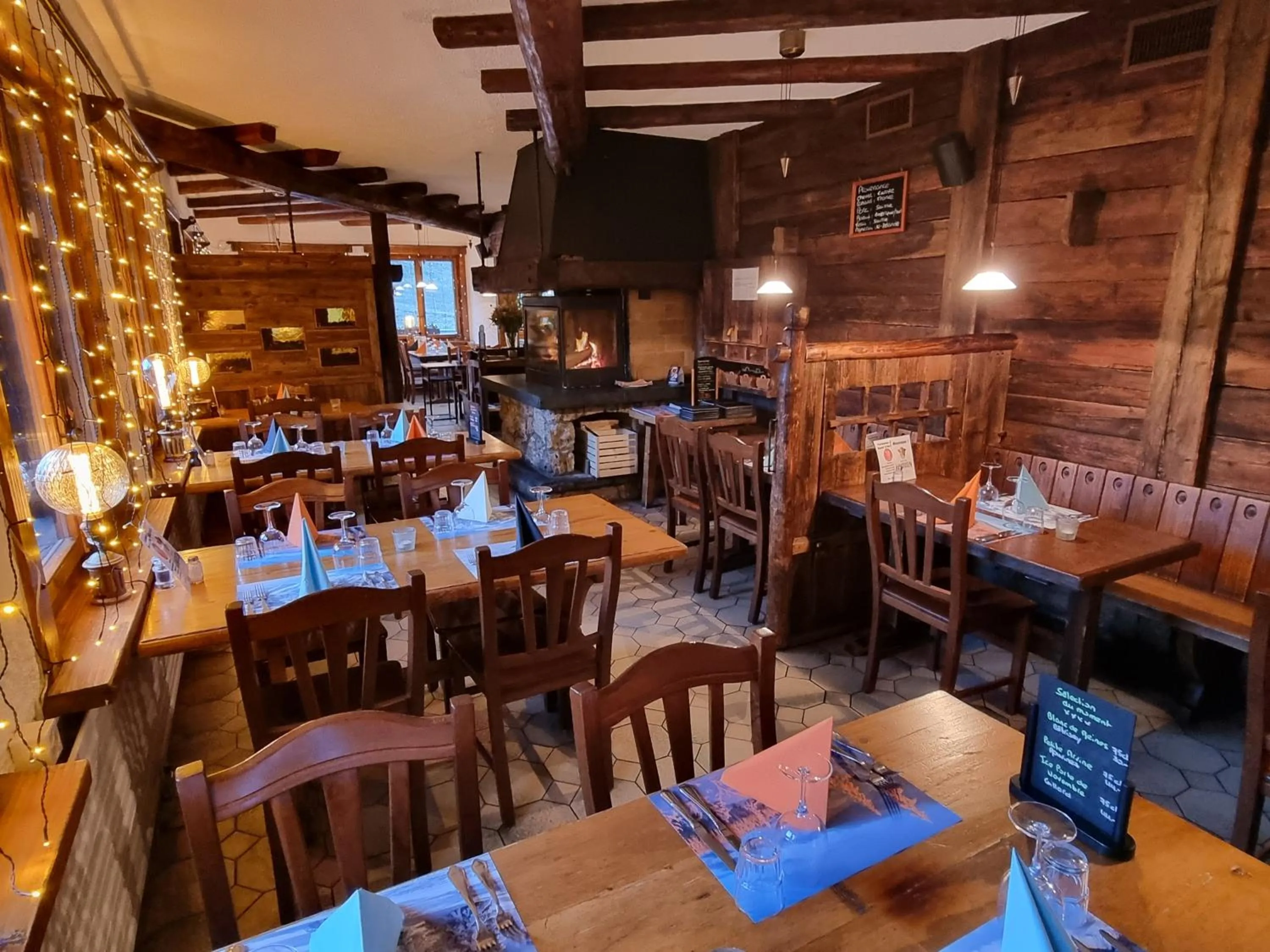 Restaurant/places to eat in Le Catogne