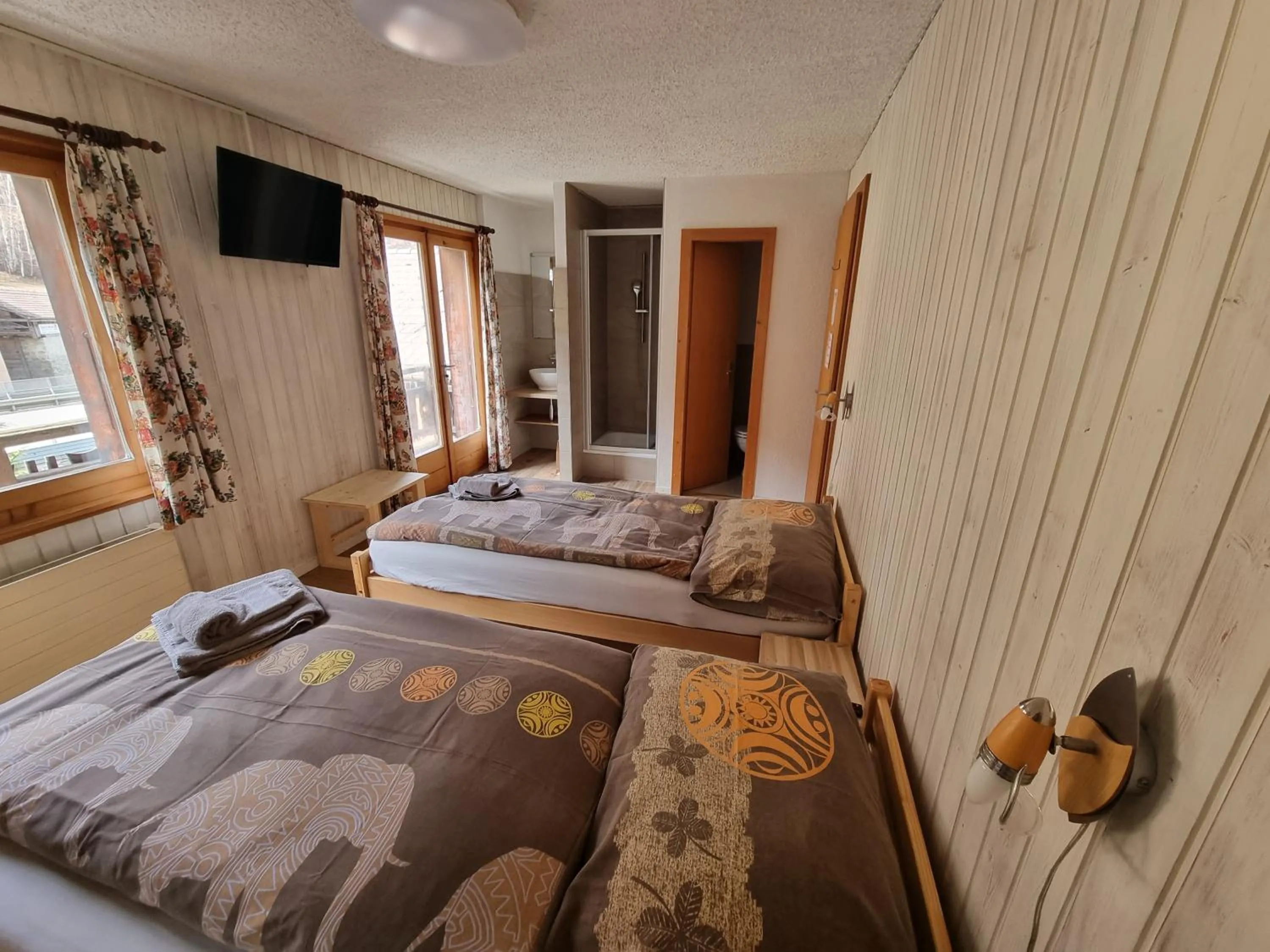 TV and multimedia, Bed in Le Catogne