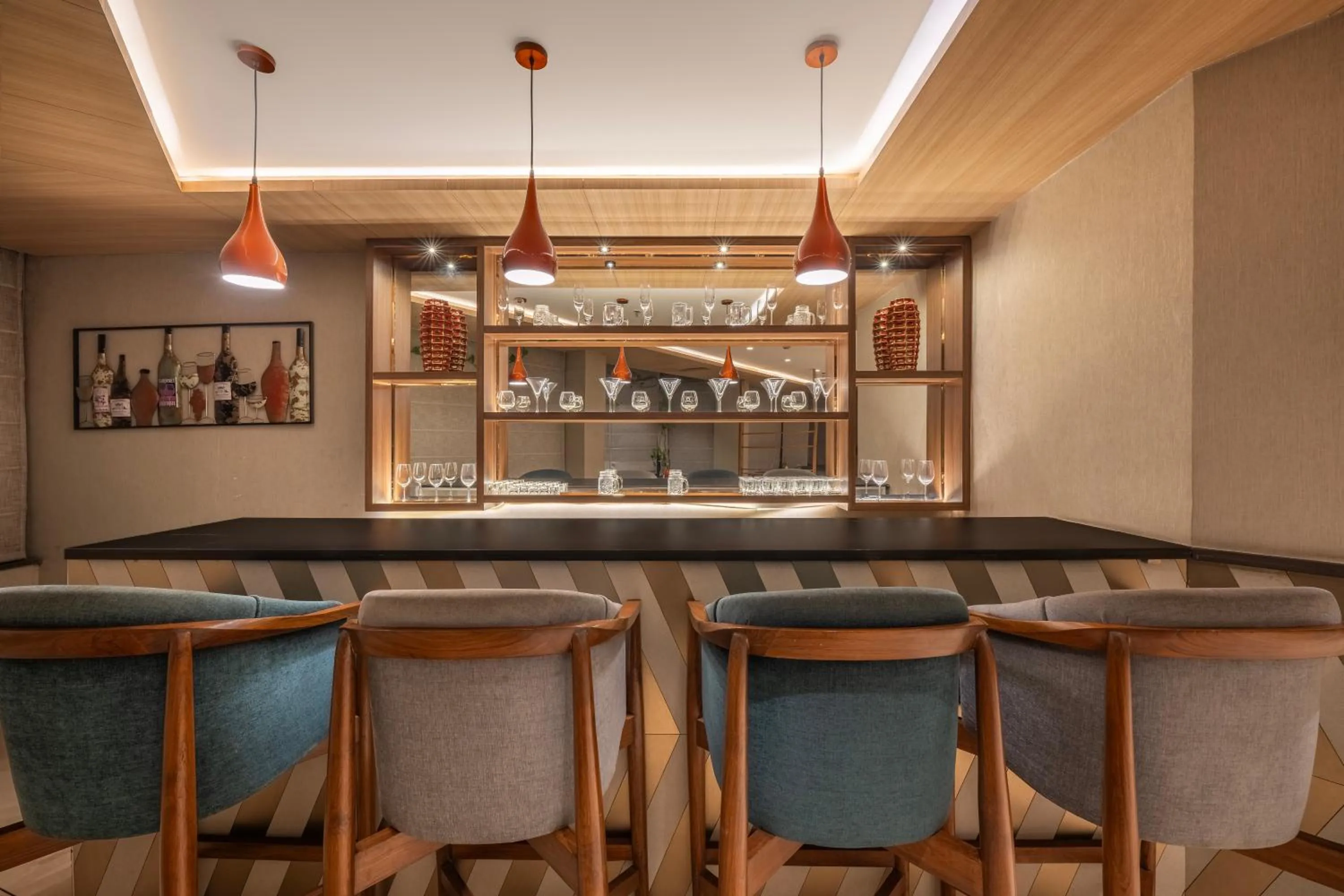 Restaurant/places to eat in Snow Valley Heights