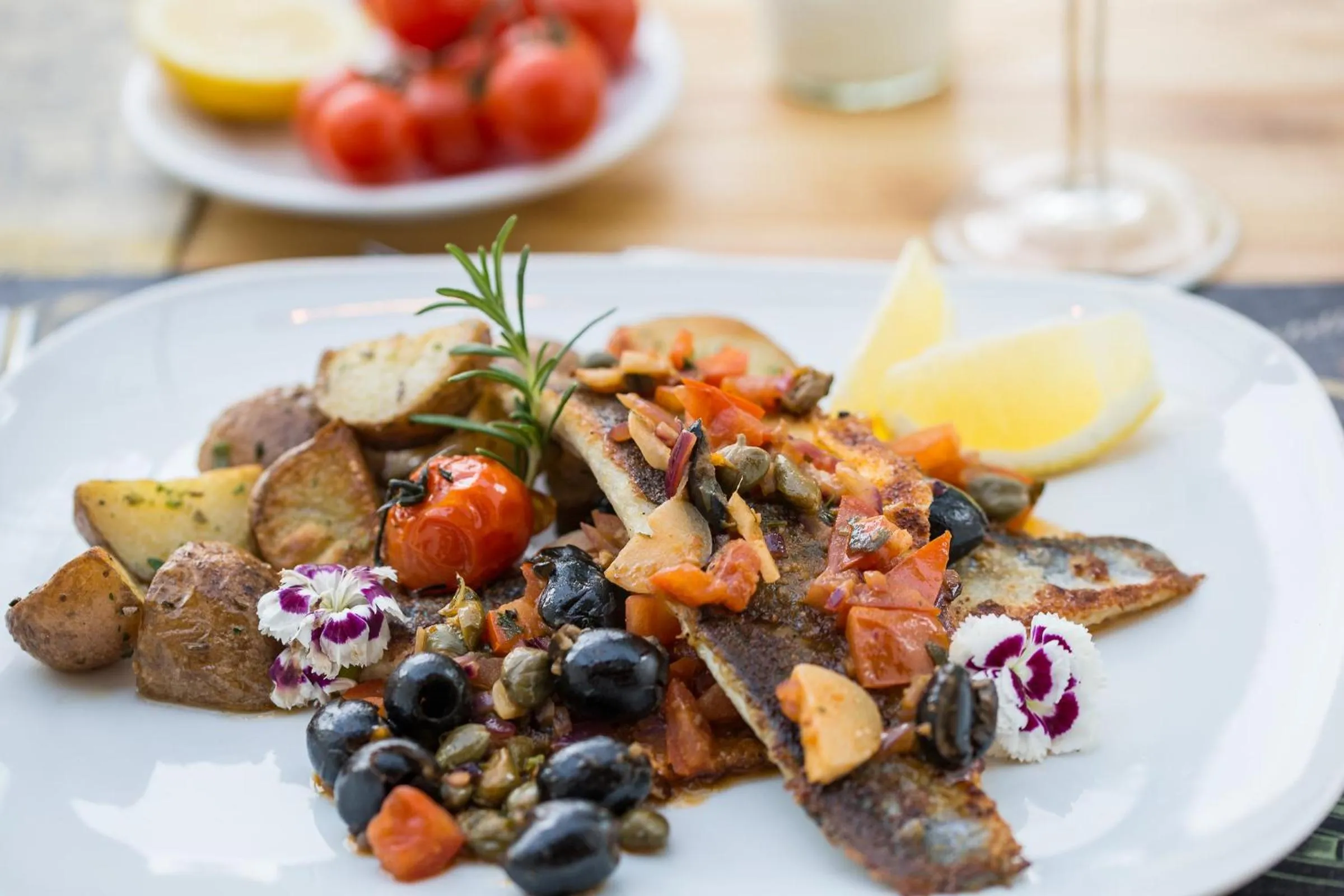 Restaurant/places to eat in Platan Garden Rooms & Restaurant