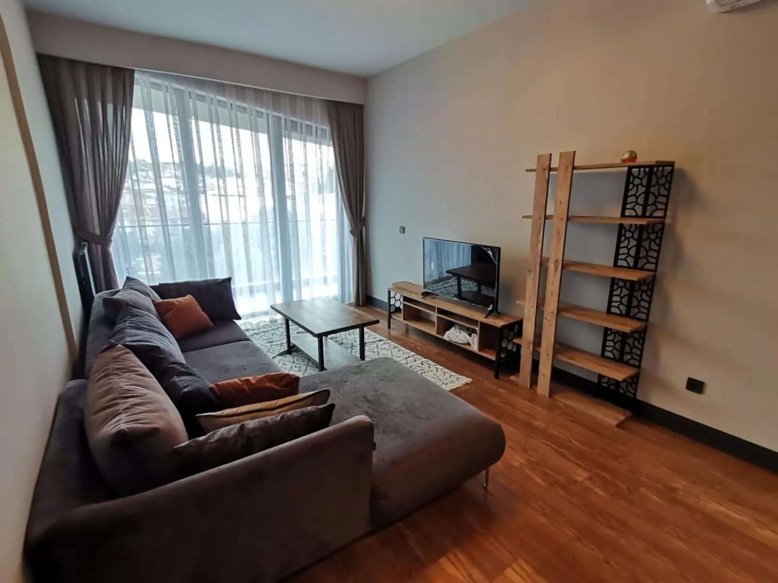 TV and multimedia in BENESTA BEYOGLU