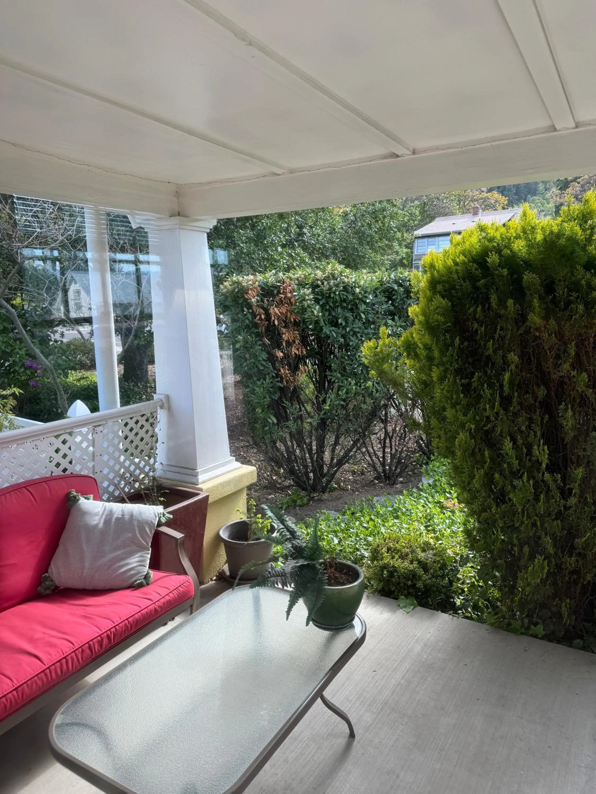 Patio in Bayberry Inn B&B and Oregon Wellness Retreat