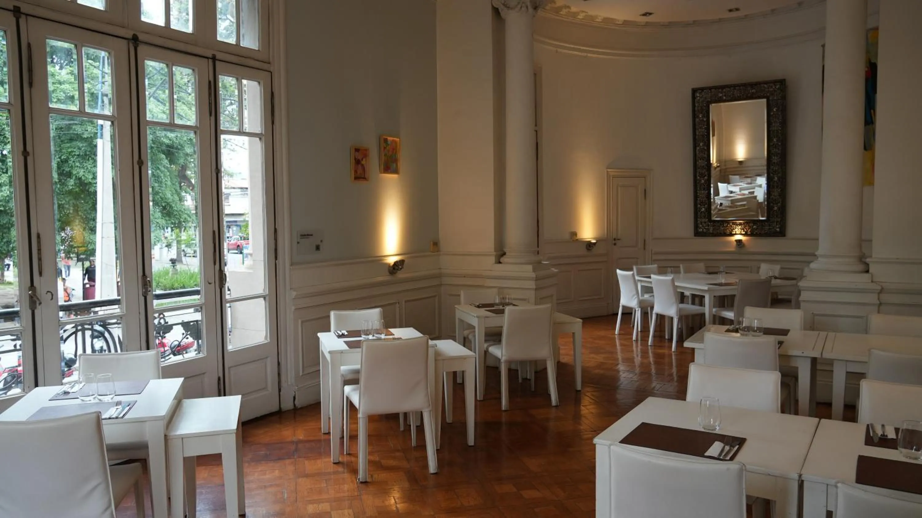 Restaurant/places to eat in Design Suites Salta