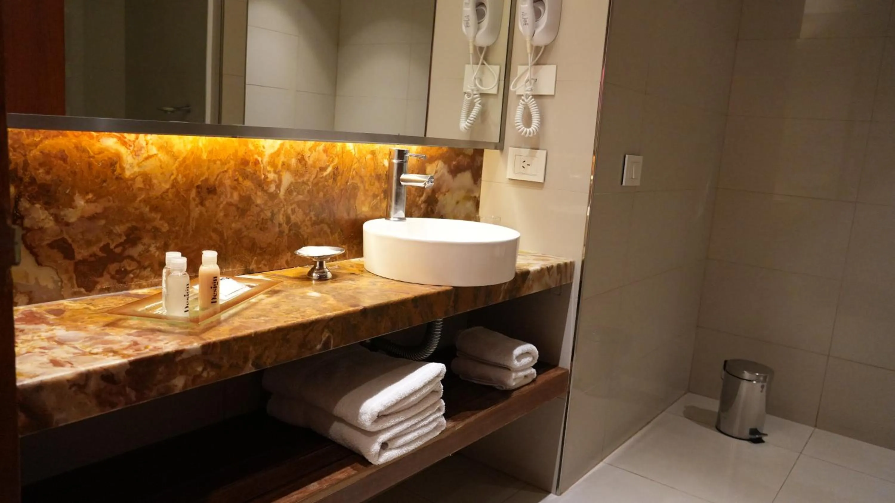 Bathroom in Design Suites Salta