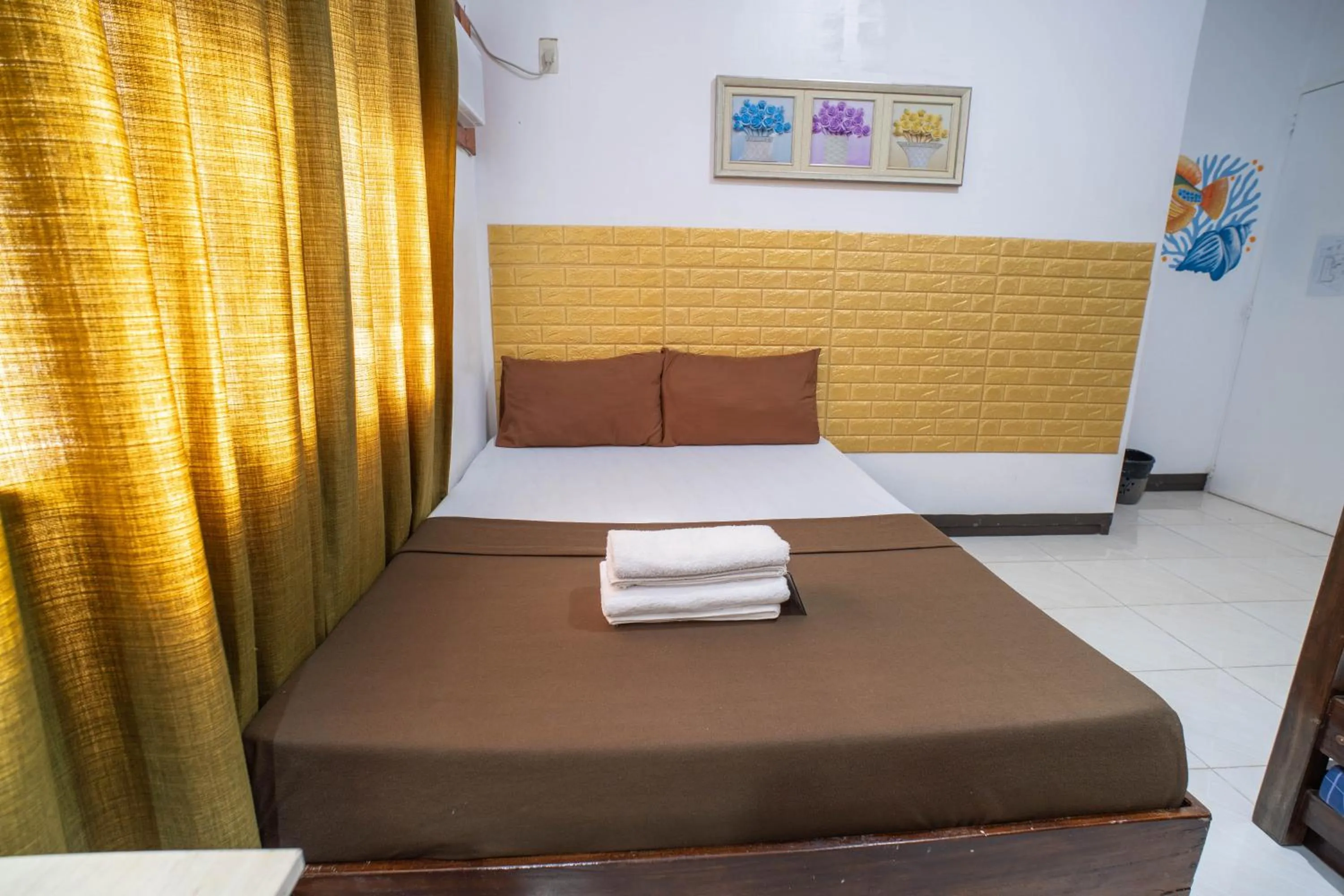 Bed in Prim Travellers Inn