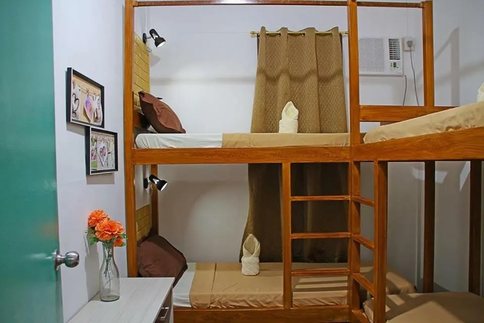 Bedroom, Bed in Prim Travellers Inn