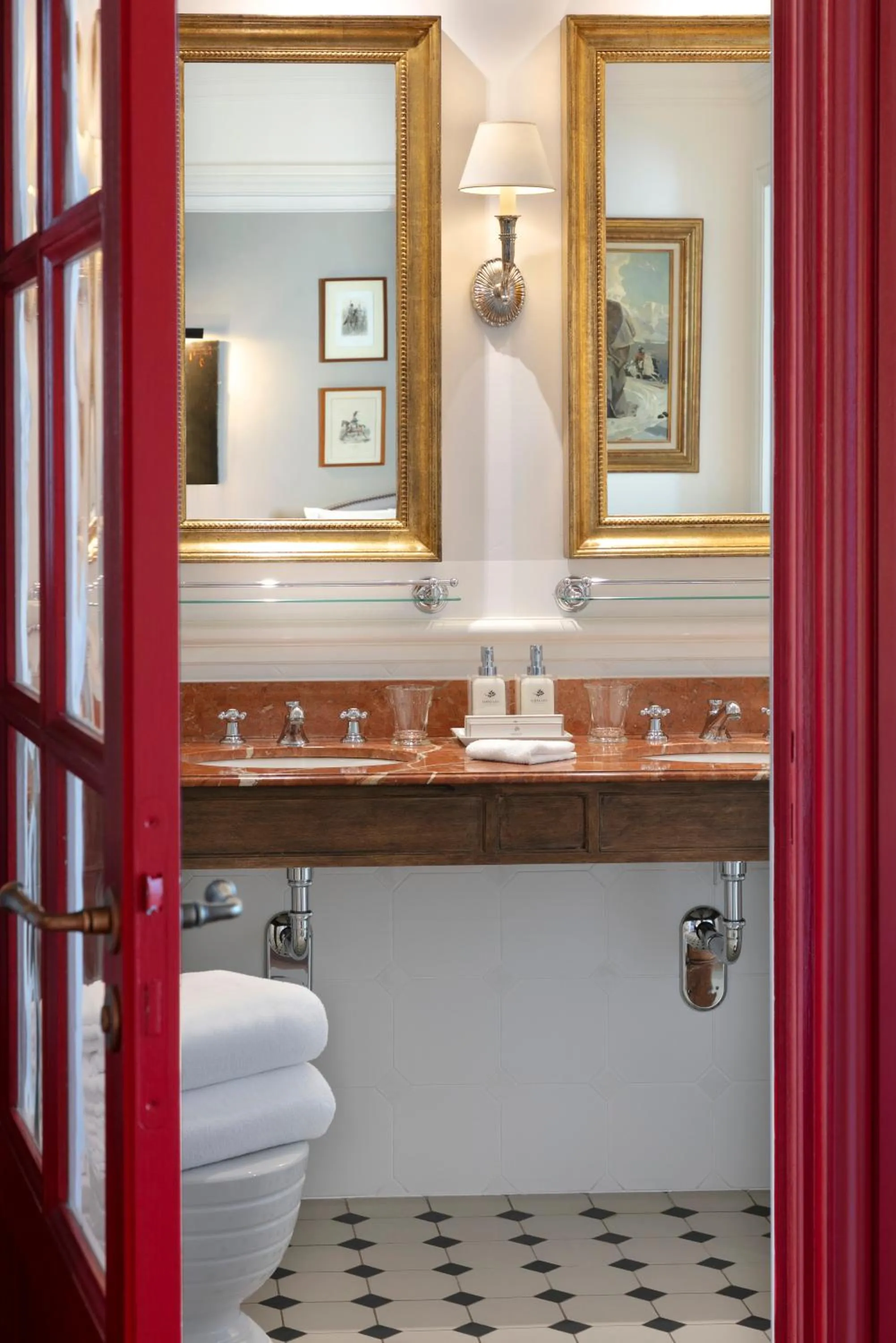 Bathroom in Airelles Gordes, La Bastide