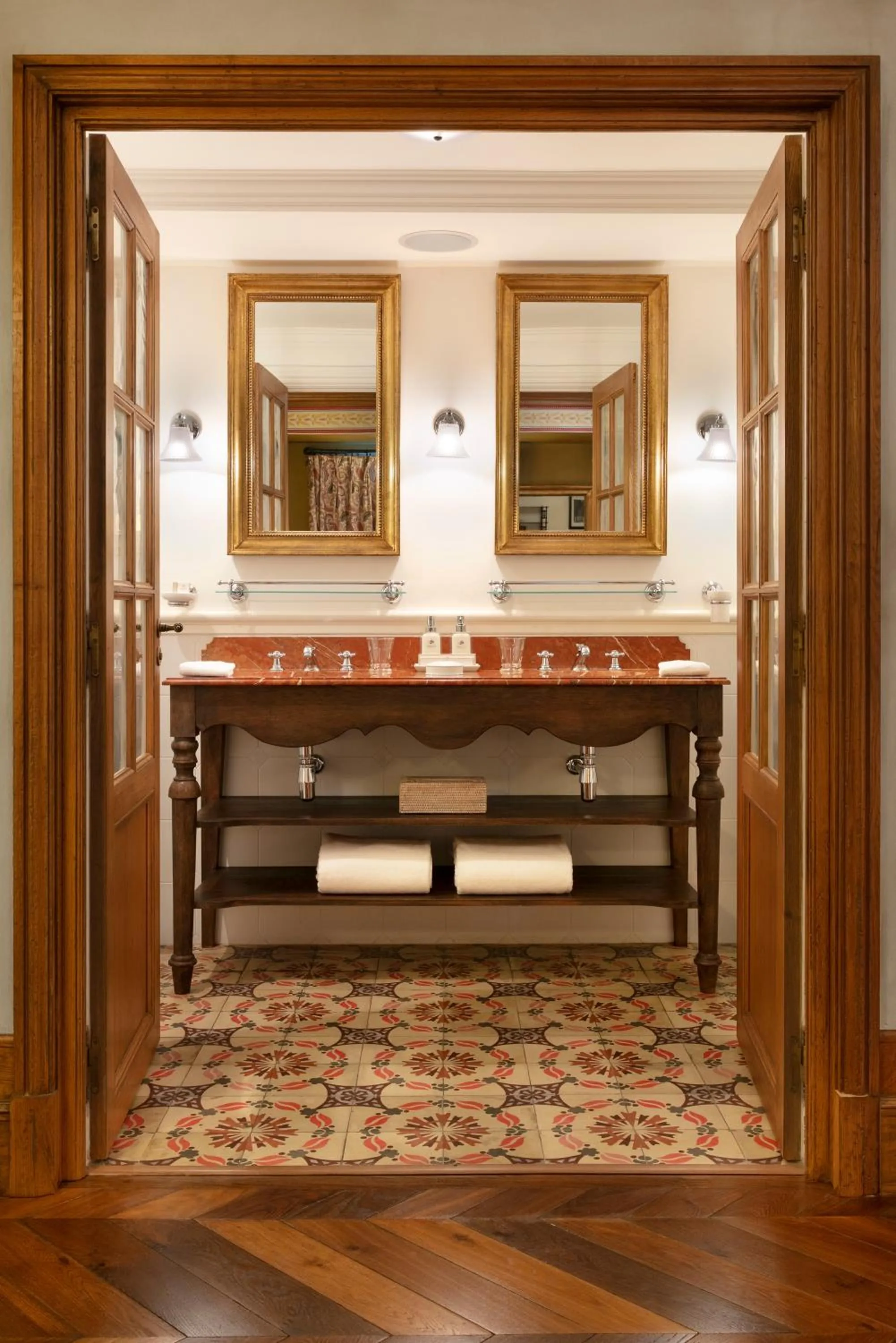 Bathroom in Airelles Gordes, La Bastide