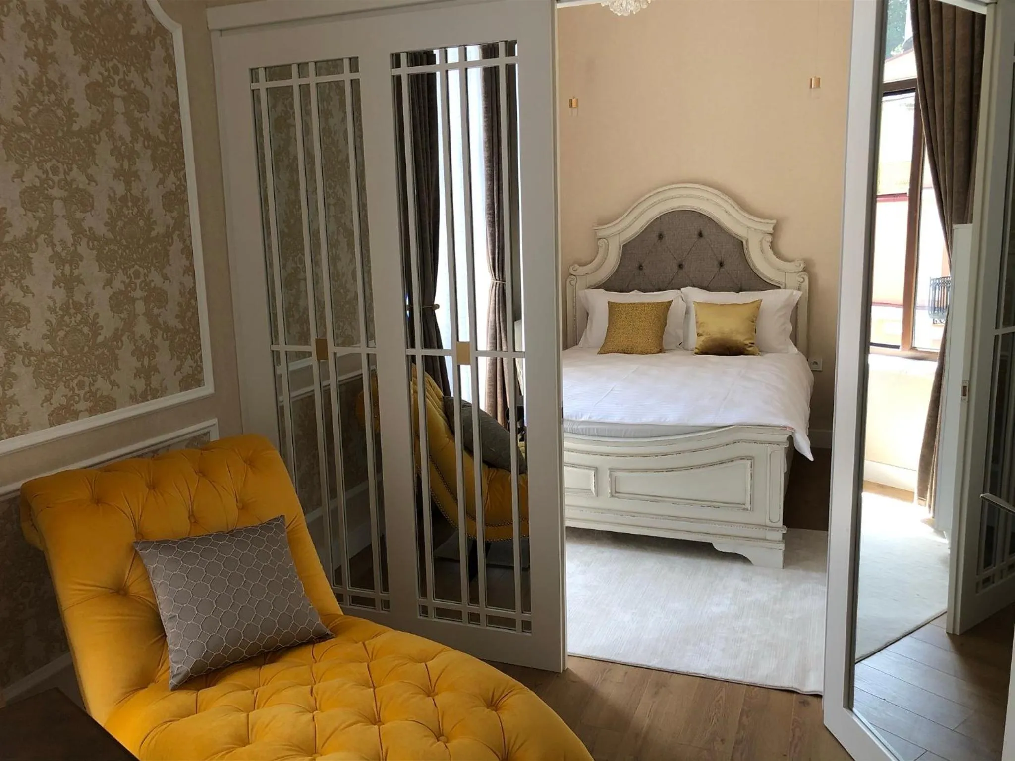 Bed in Rikhe palace boutique hotel