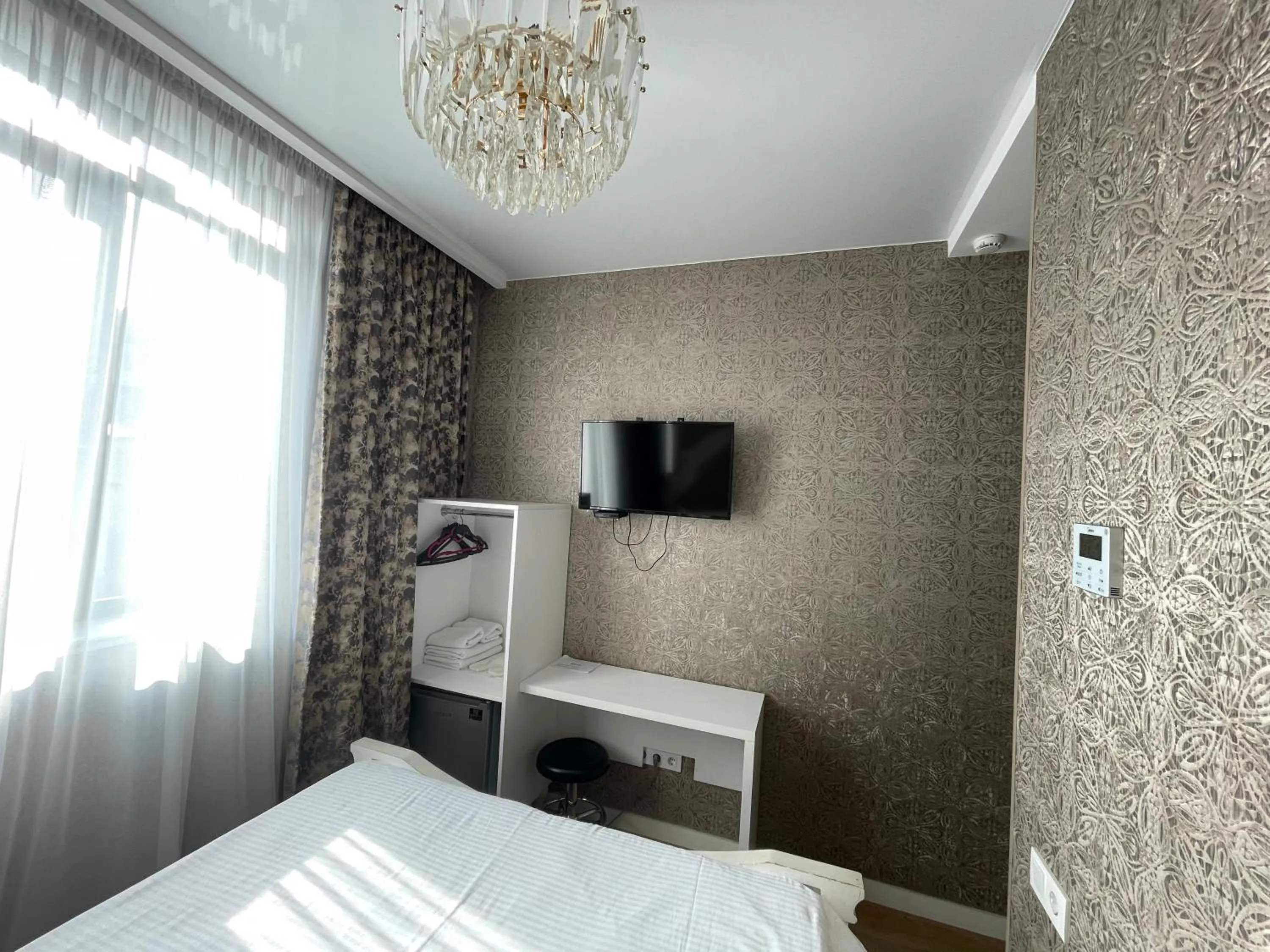 TV and multimedia, Bed in Rikhe palace boutique hotel