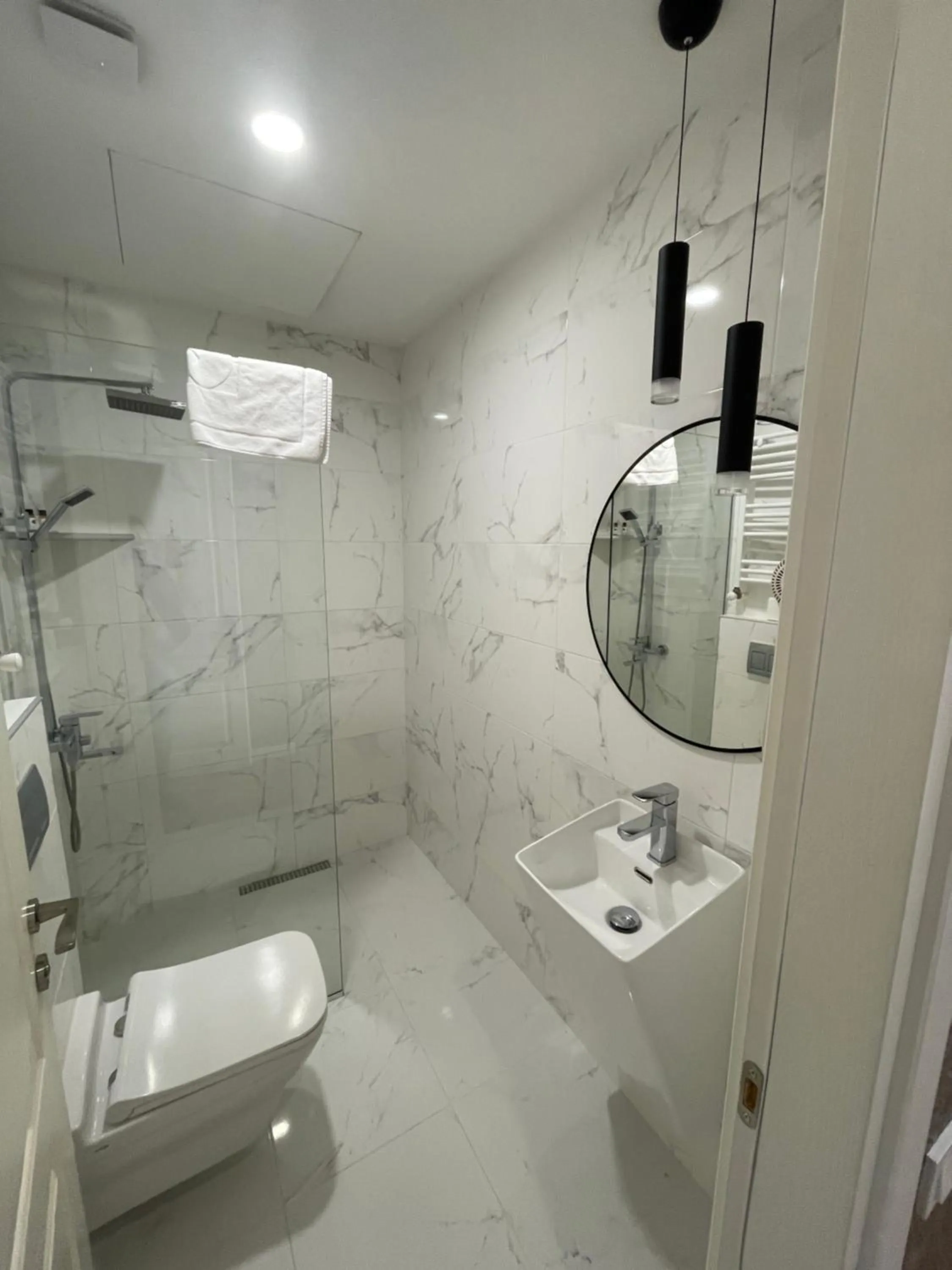 Shower in Rikhe palace boutique hotel