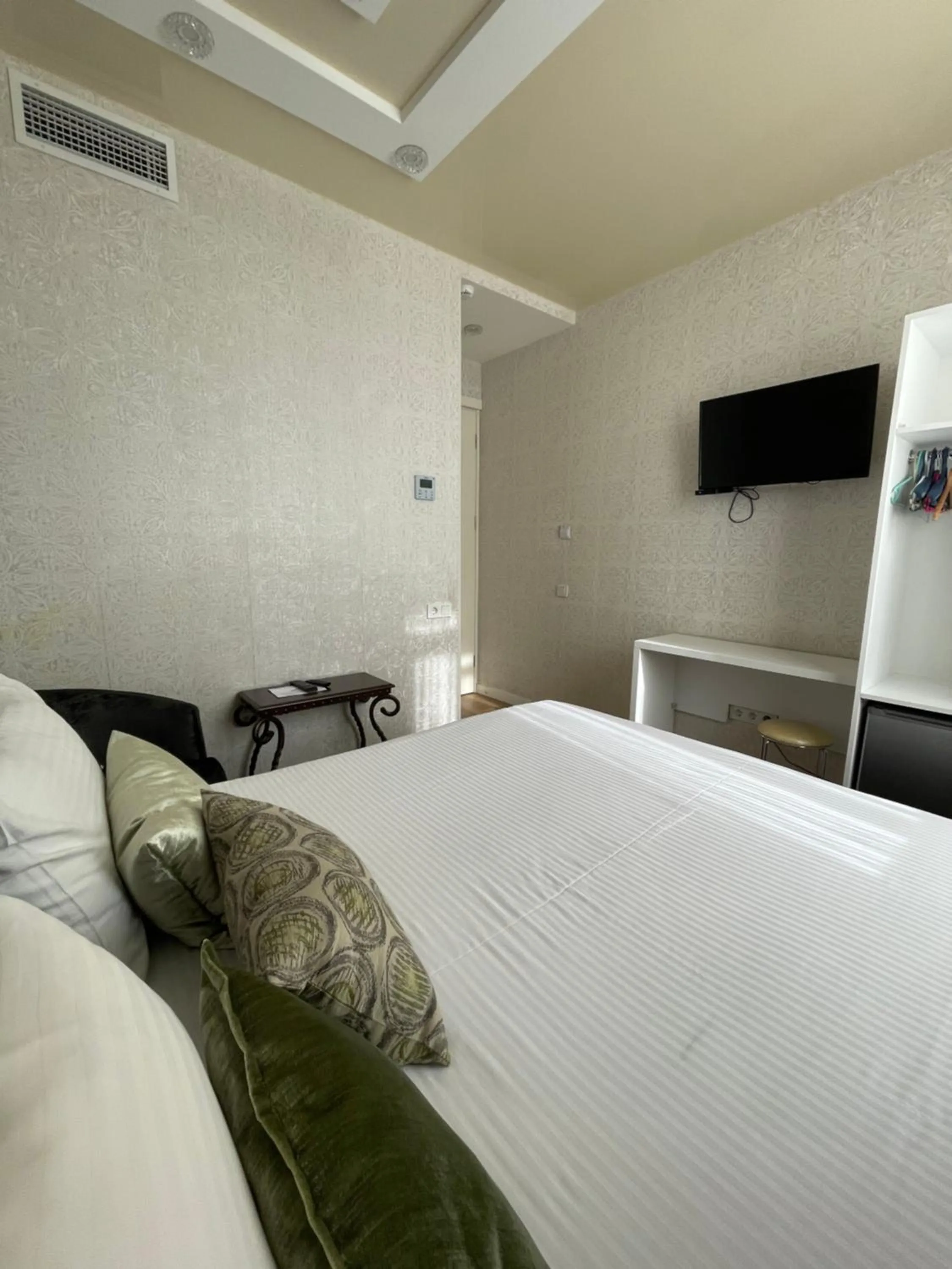 Bed in Rikhe palace boutique hotel