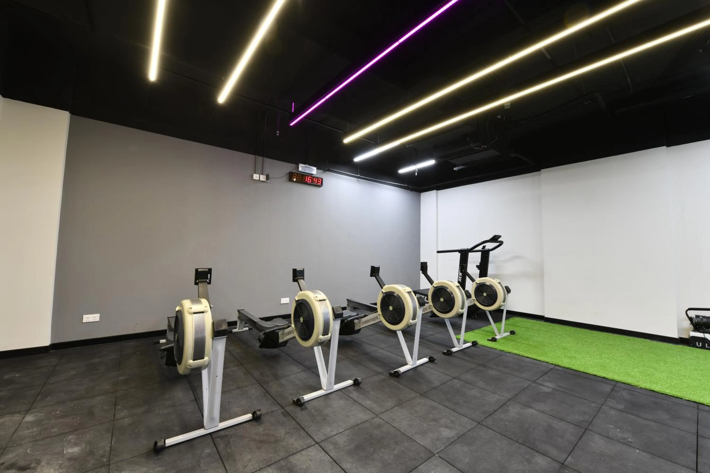 Fitness centre/facilities in JUFFAIR BOULEVARD HOTEL & SUITES
