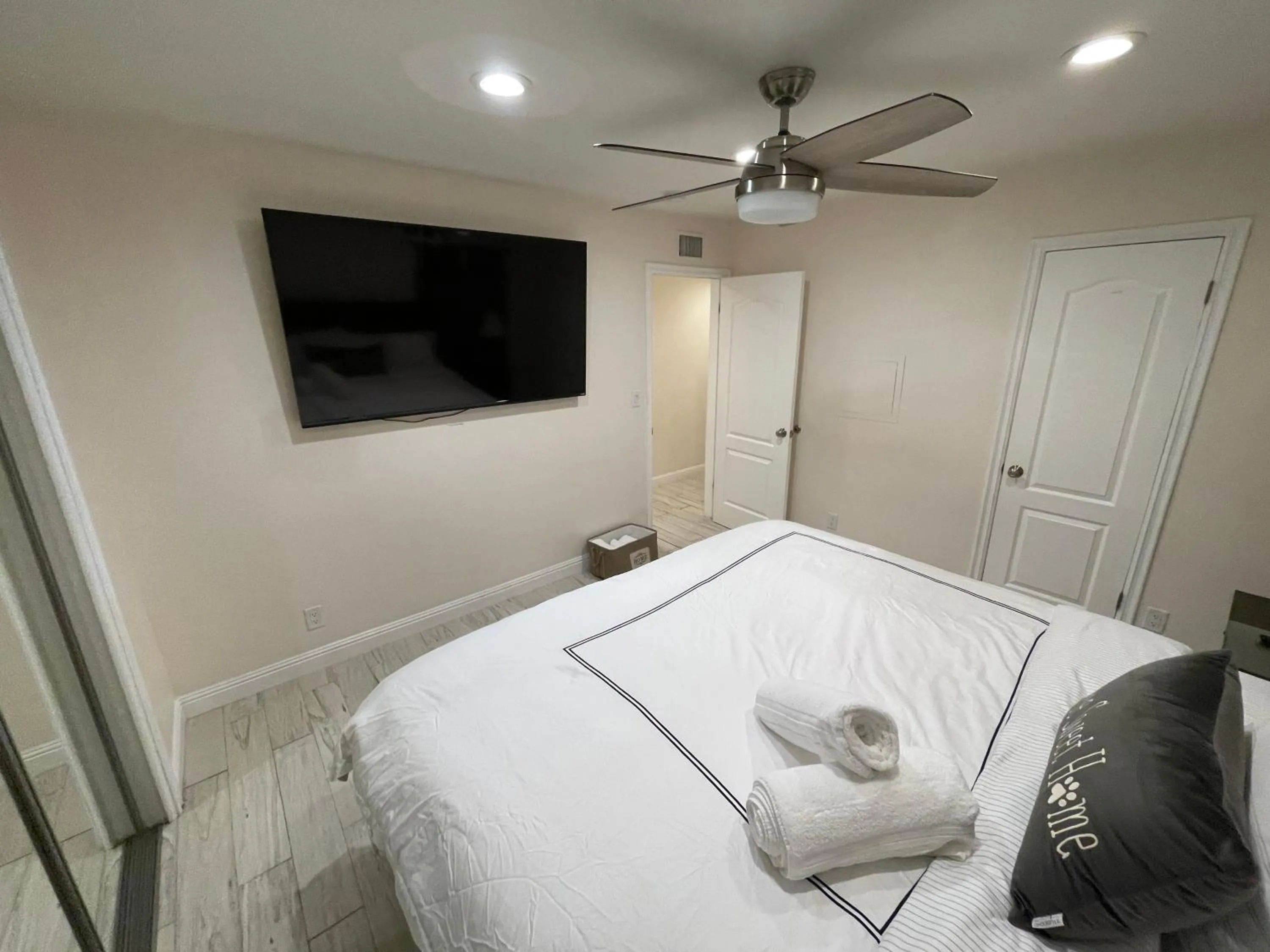 Bed in Cheerful, Beautifully Remodeled, Modern, Comfortable Home