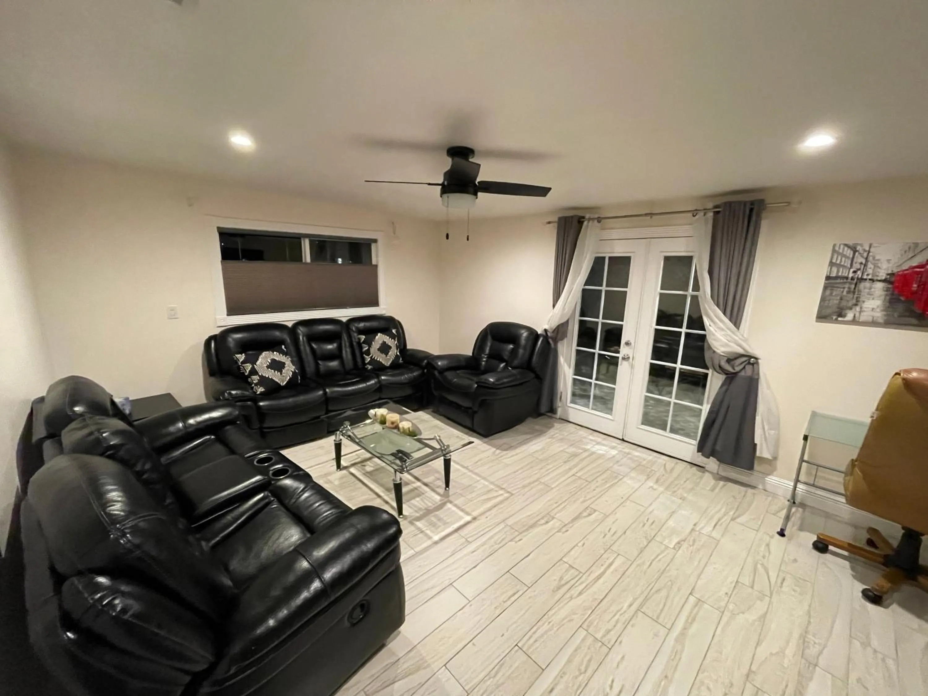 Living room in Cheerful, Beautifully Remodeled, Modern, Comfortable Home