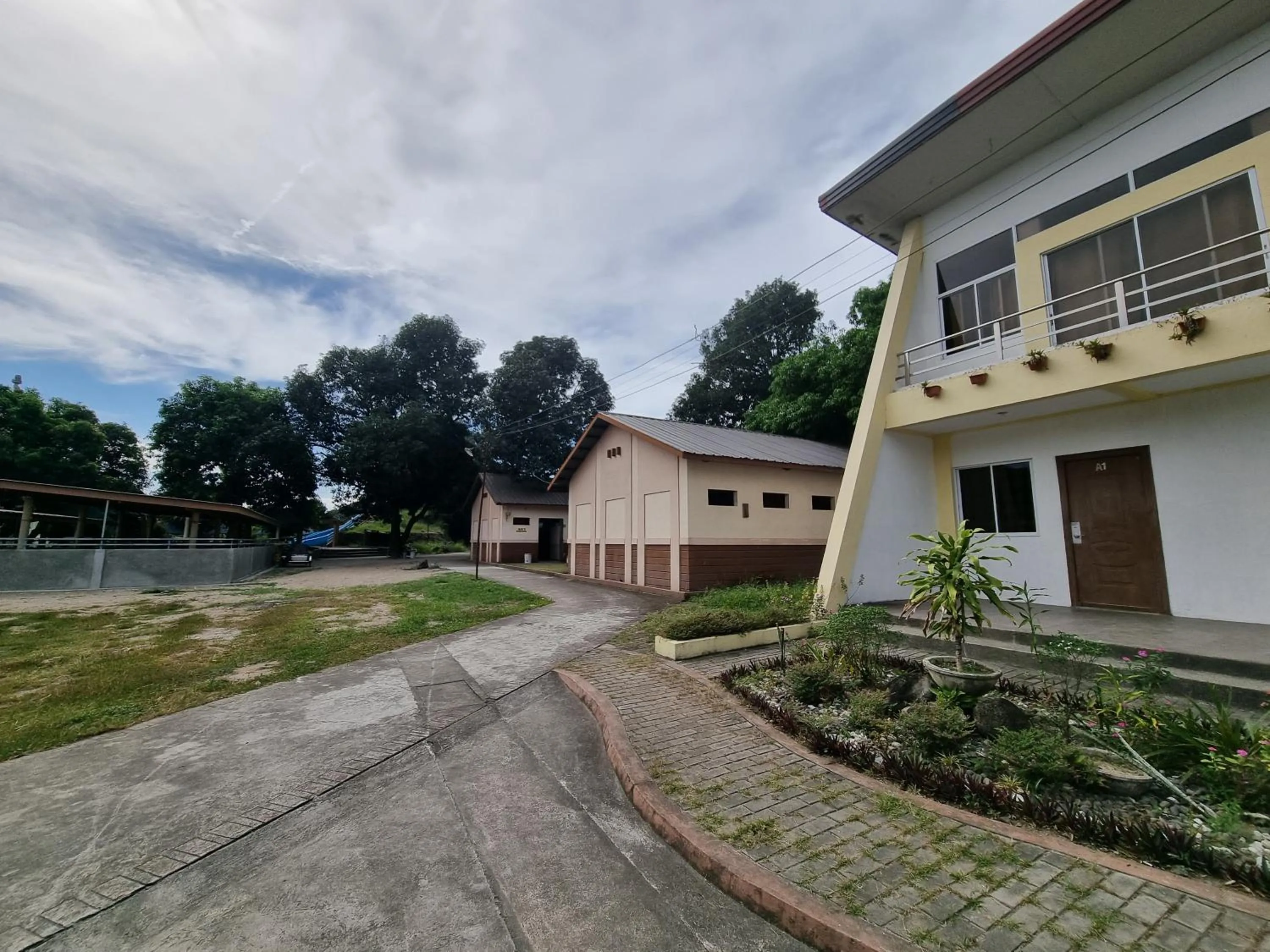 Property building in Libertyland Waterpark Resort