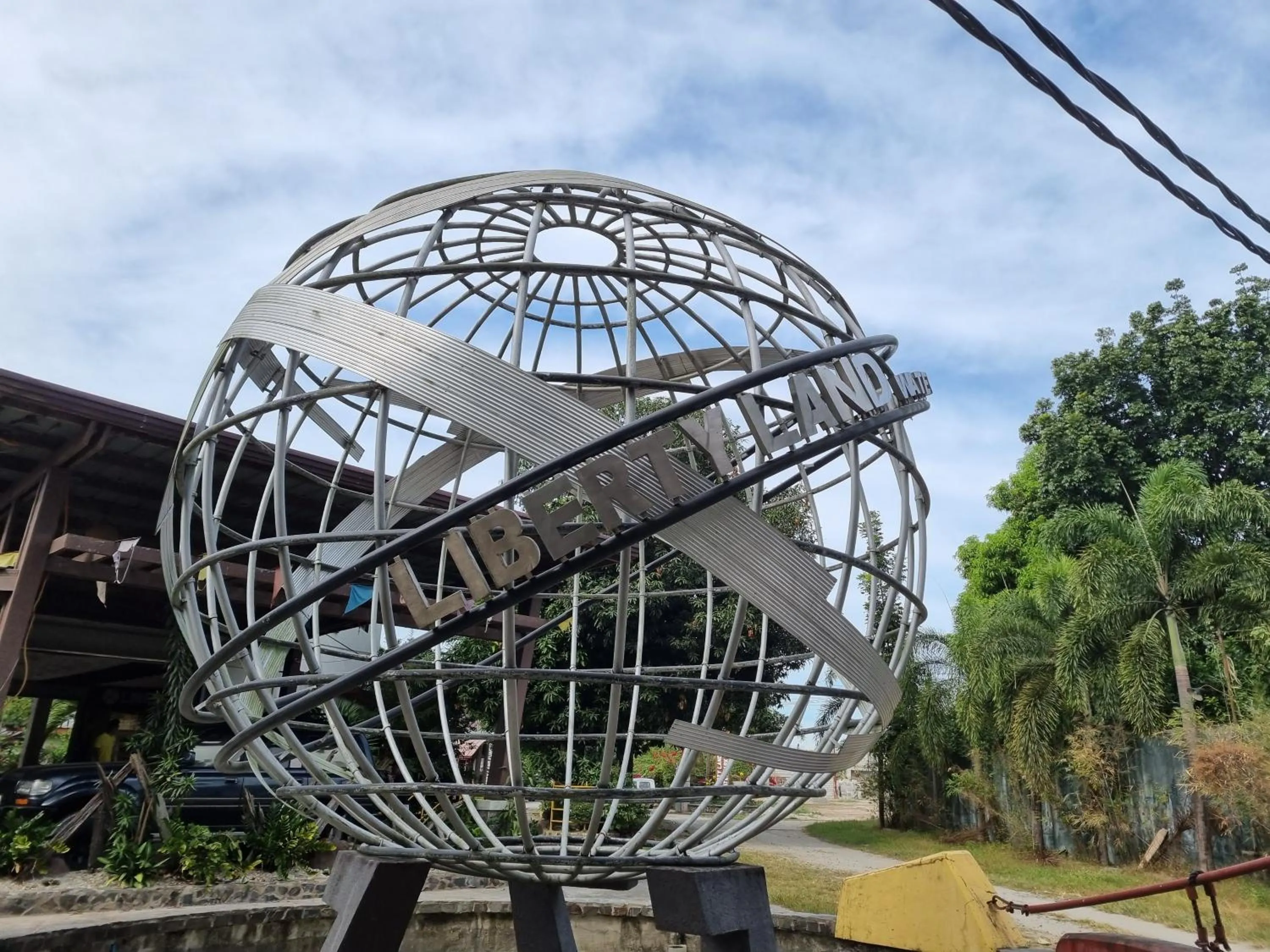 Property building in Libertyland Waterpark Resort