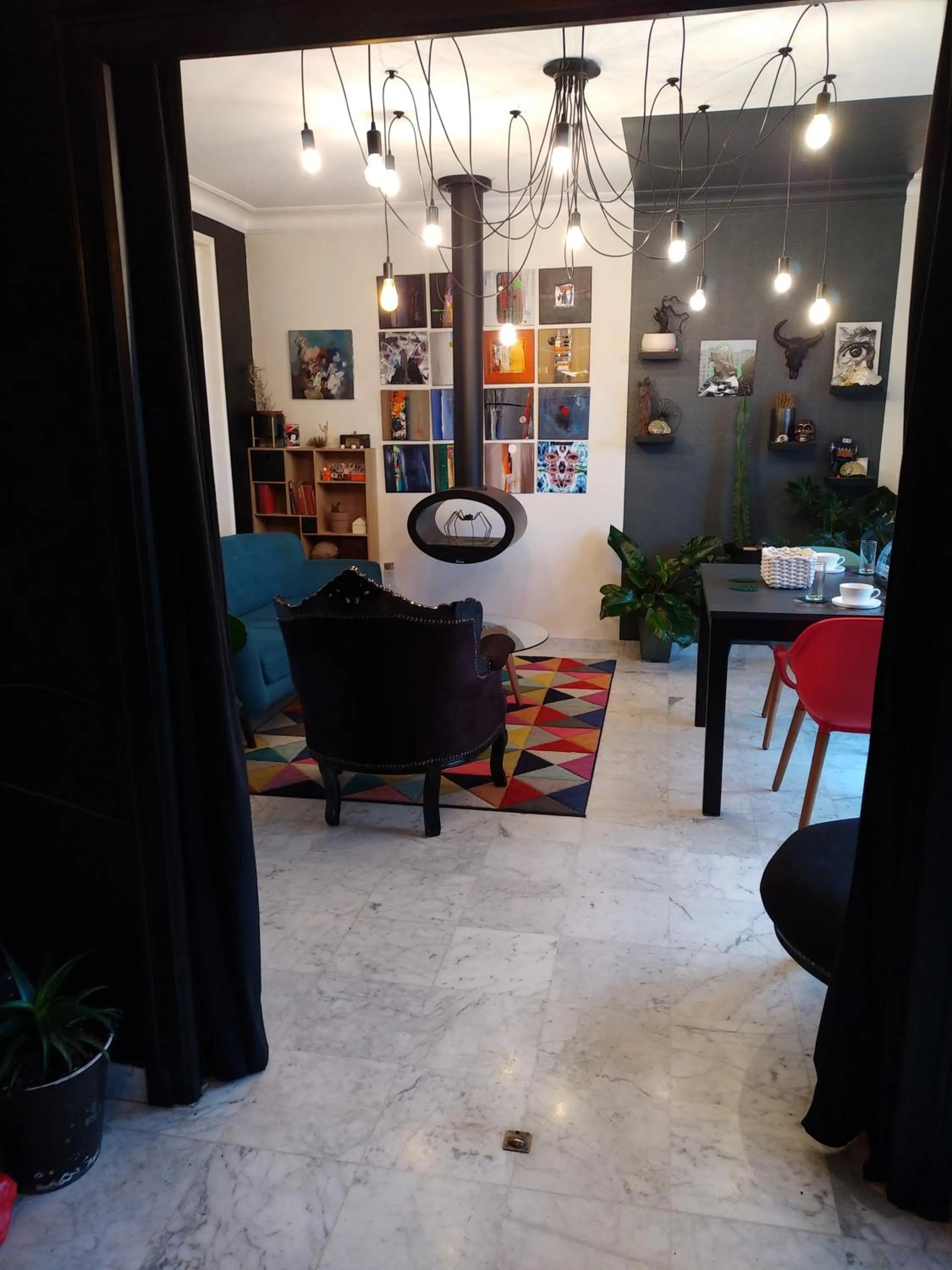 Lounge or bar in Studio et chambres d'hôtes les nuits de Gesnes