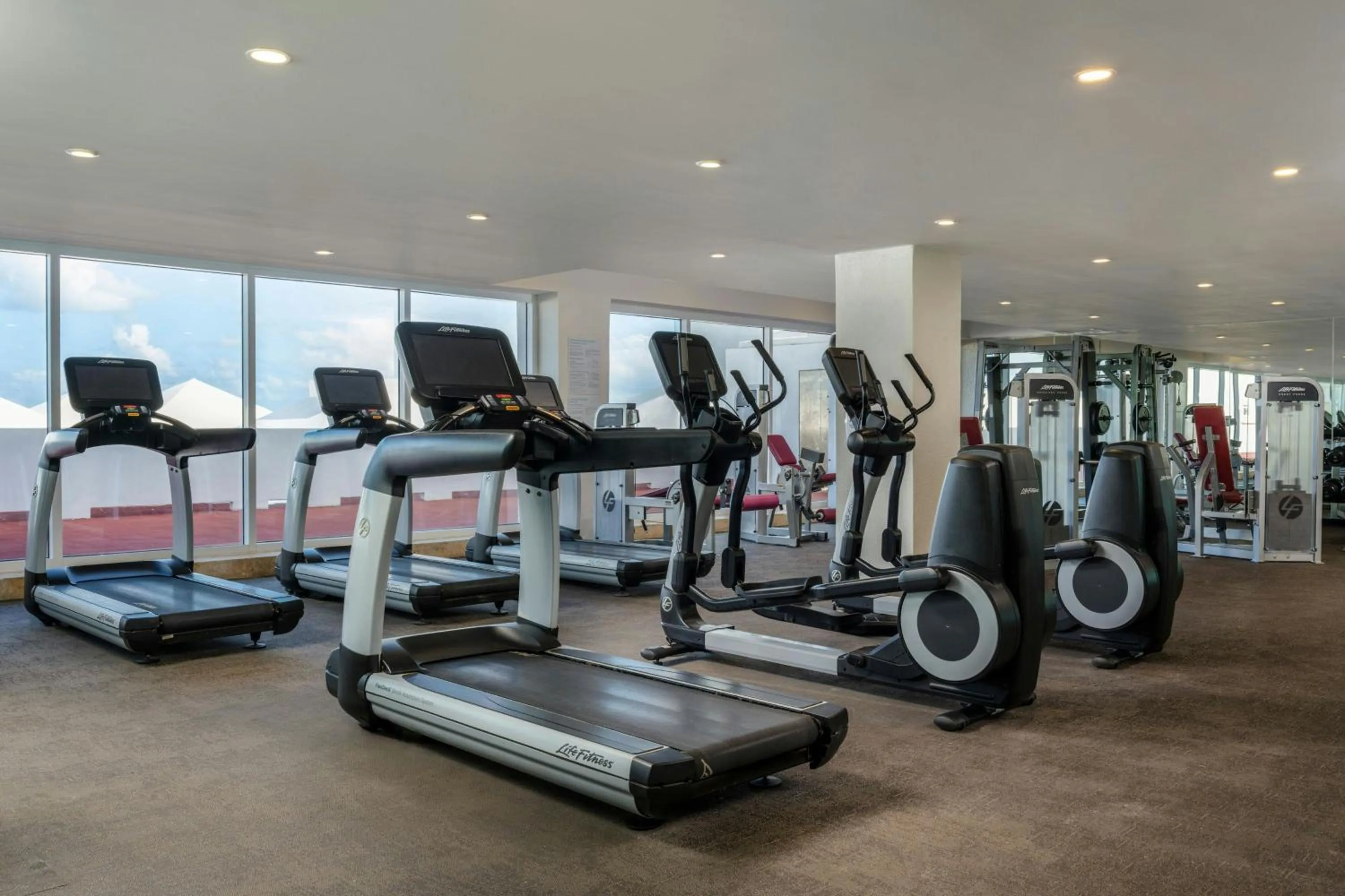 Fitness centre/facilities in The Westin Resort & Spa Cancun