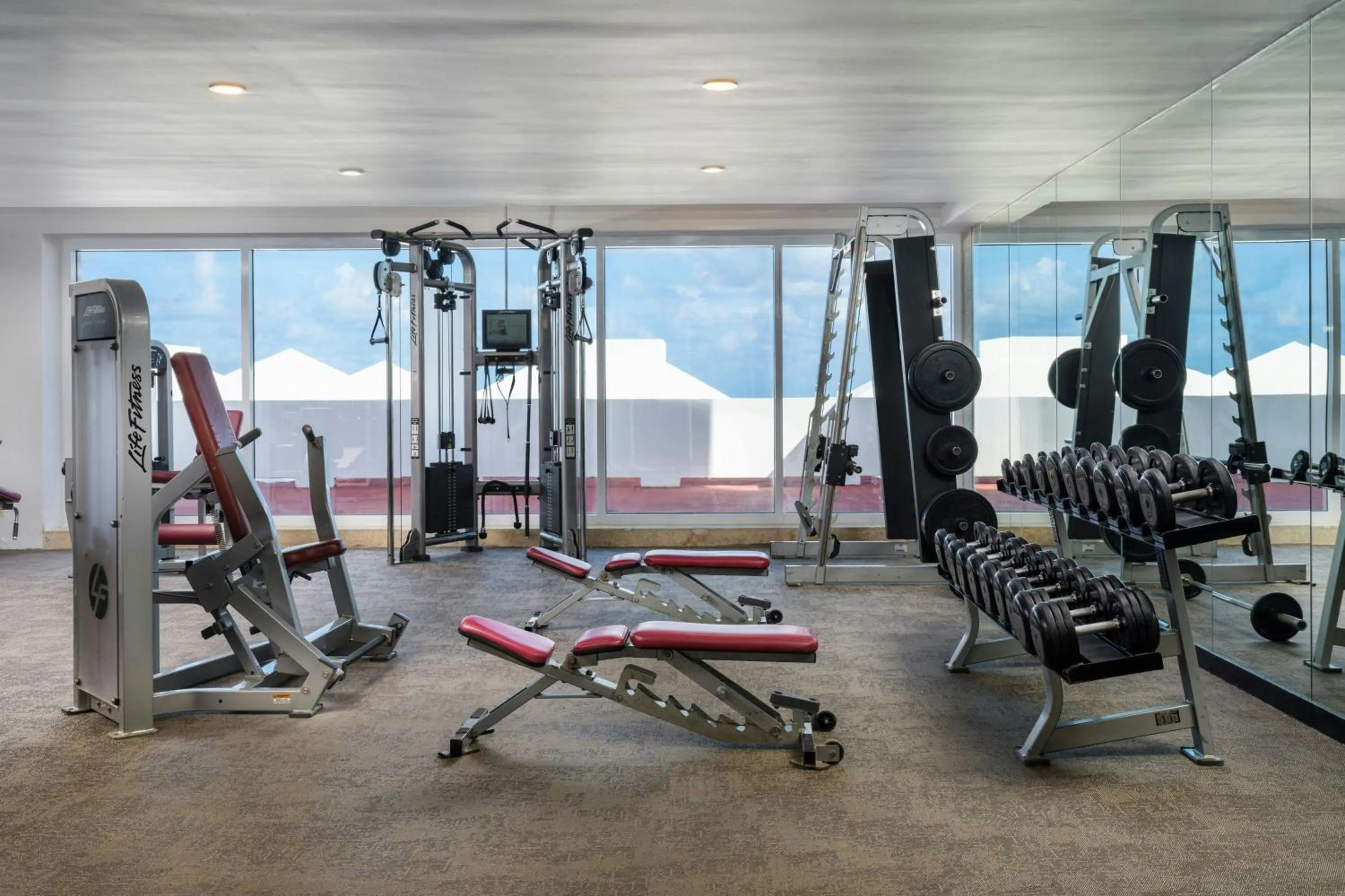 Fitness centre/facilities in The Westin Resort & Spa Cancun