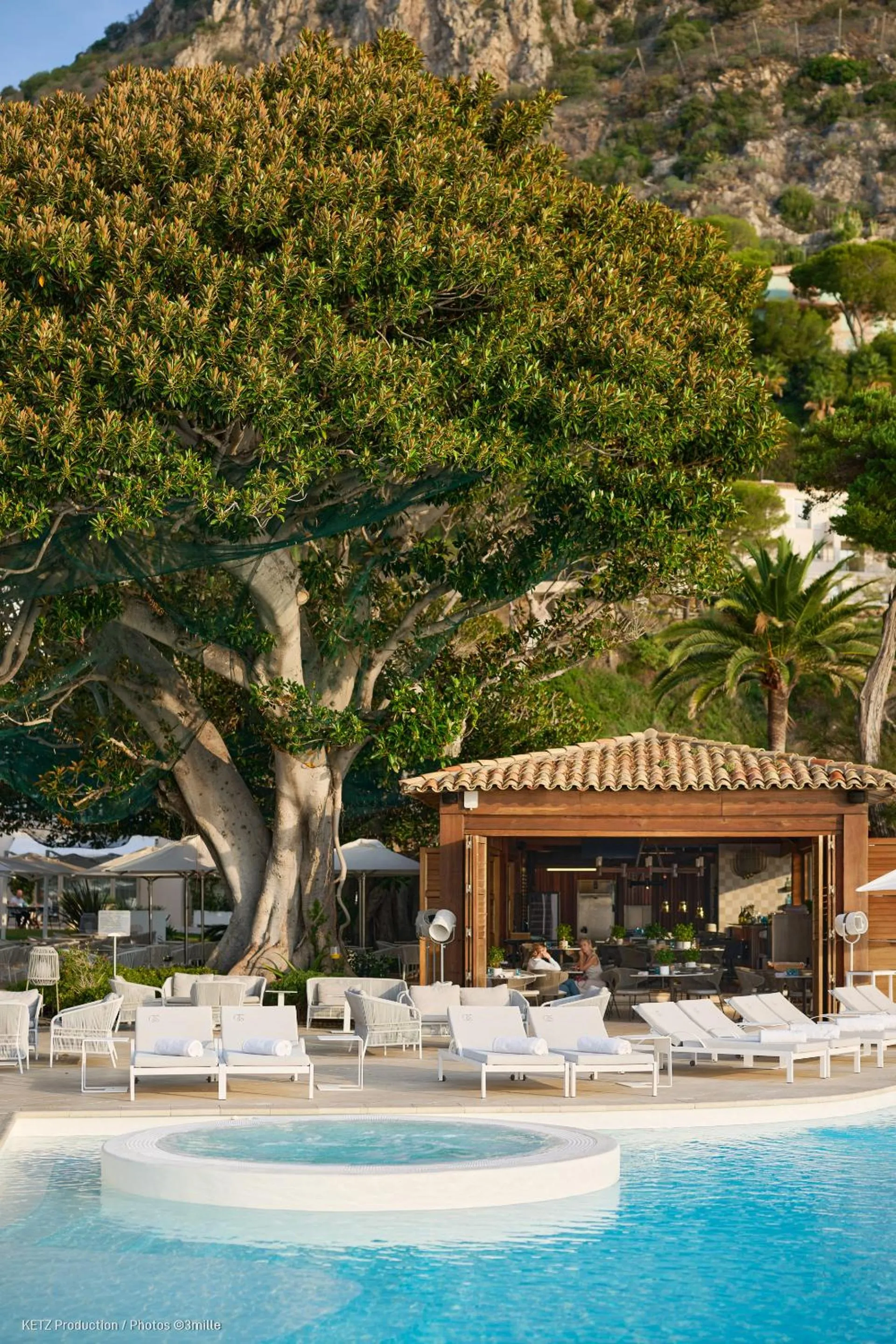 Restaurant/places to eat in Hotel Cap Estel