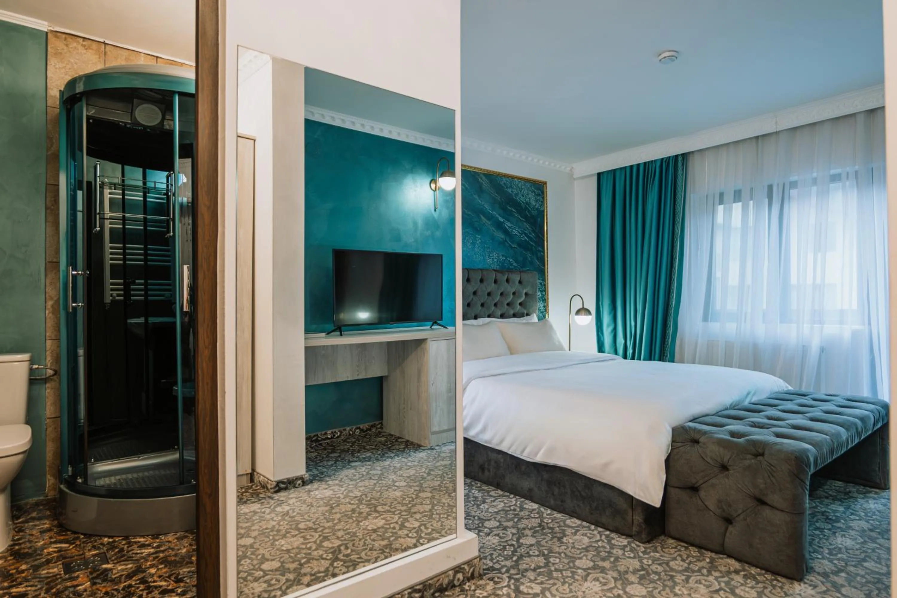 Bedroom, Bed in Suru Hotel & Restaurant