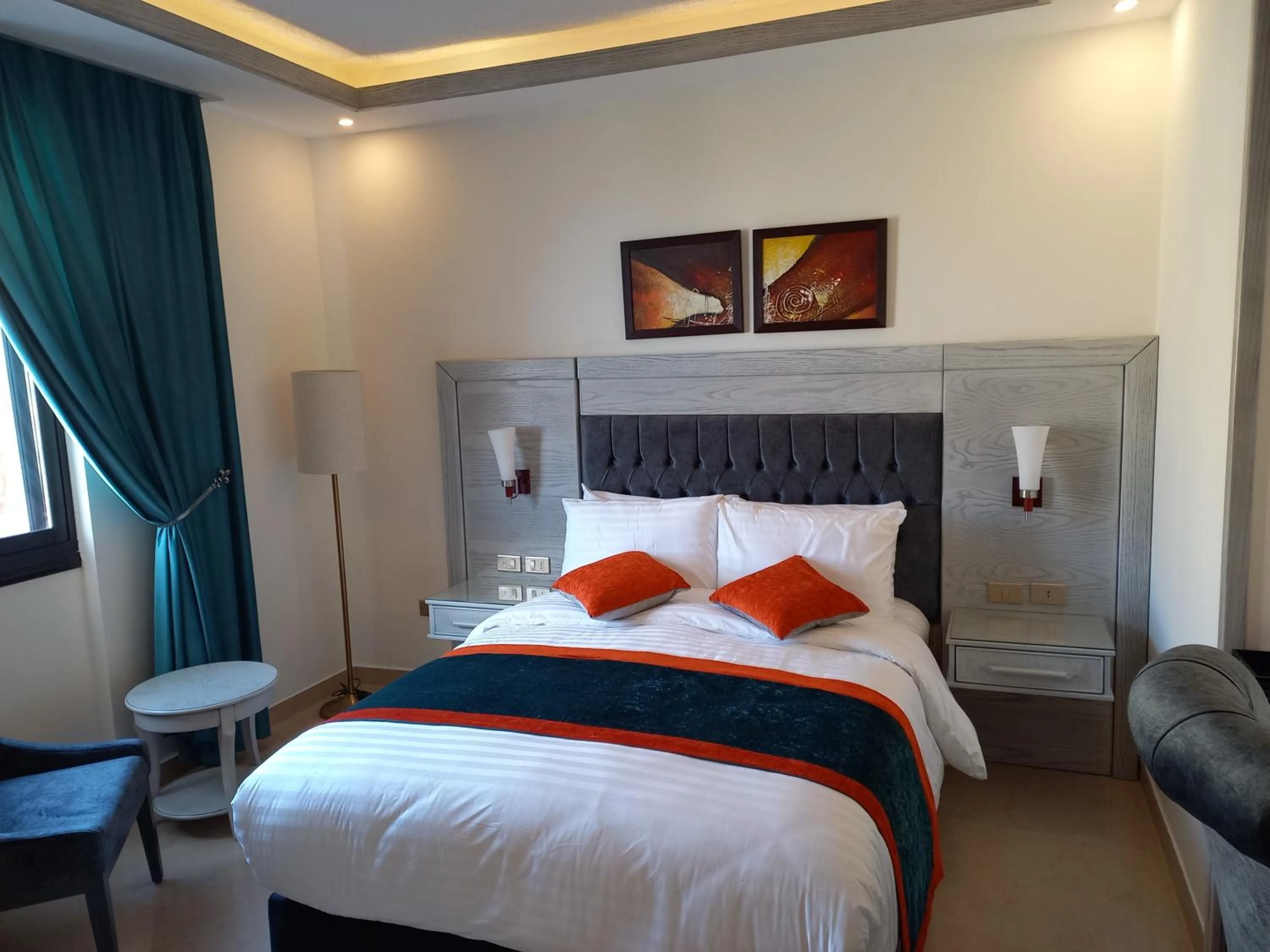 Bed in Petra Canyon Hotel