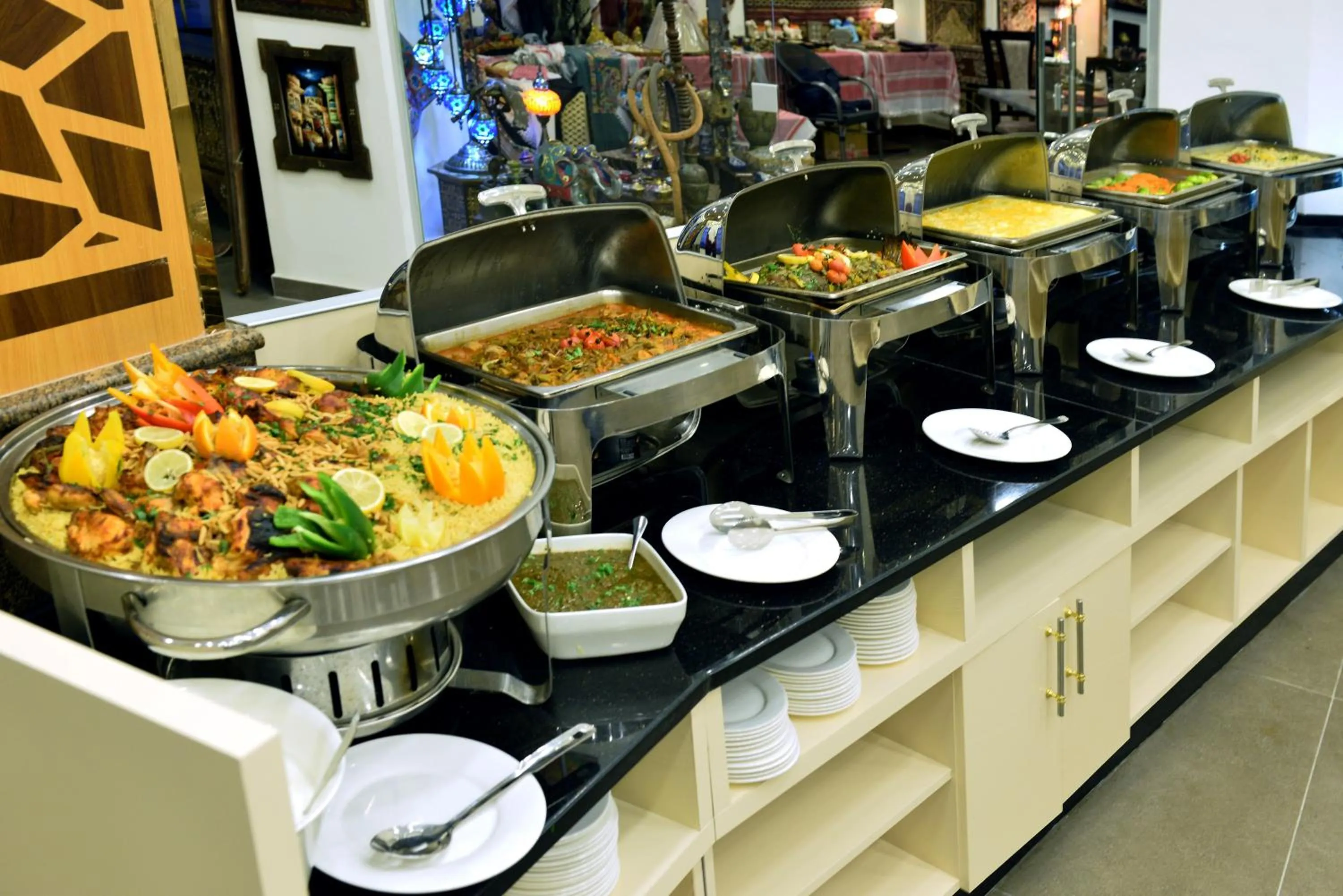 Restaurant/places to eat in Petra Canyon Hotel