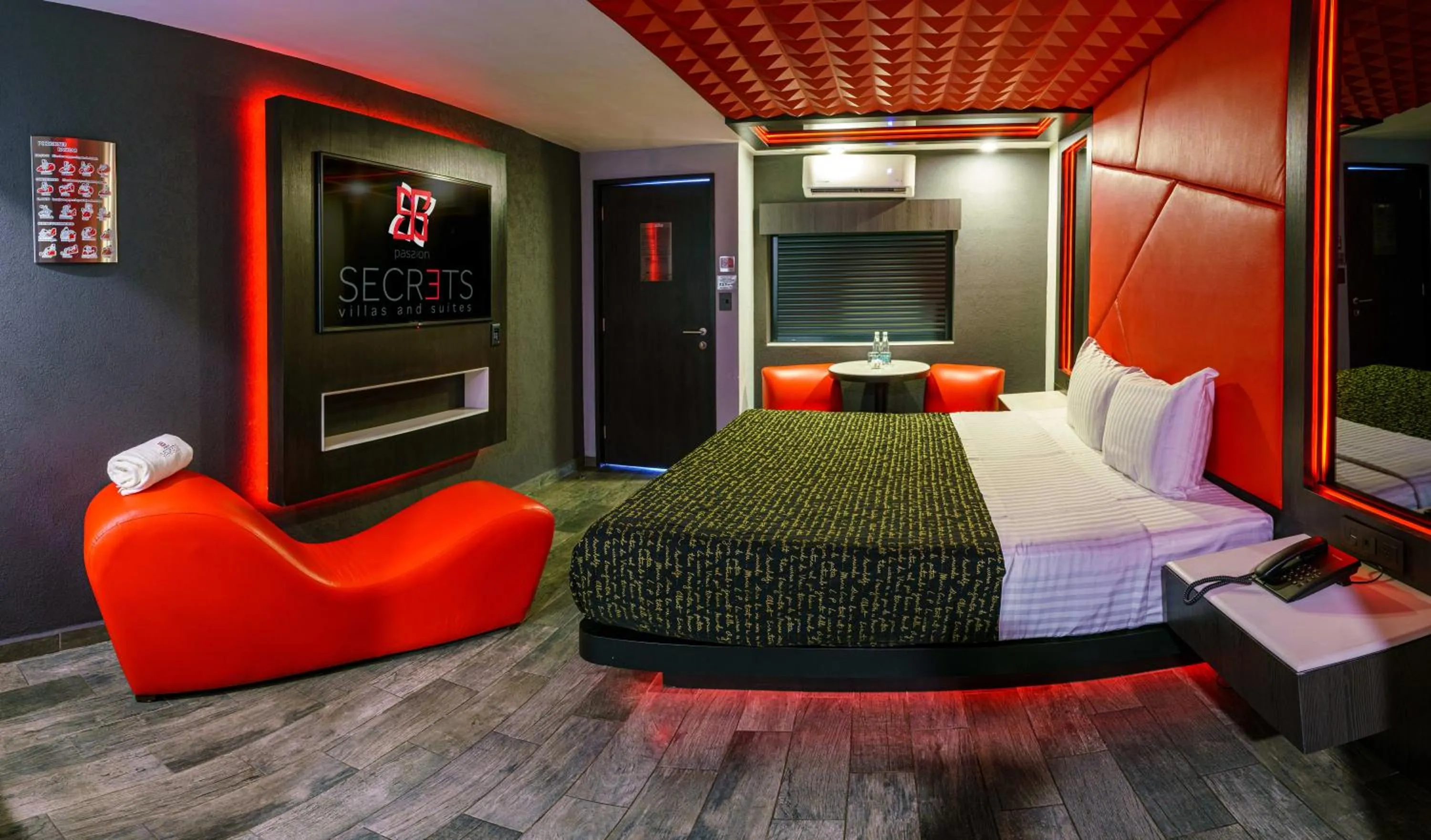 Photo of the whole room, Bed in HOTEL PASSION SECRETS VILLAS AND SUITES