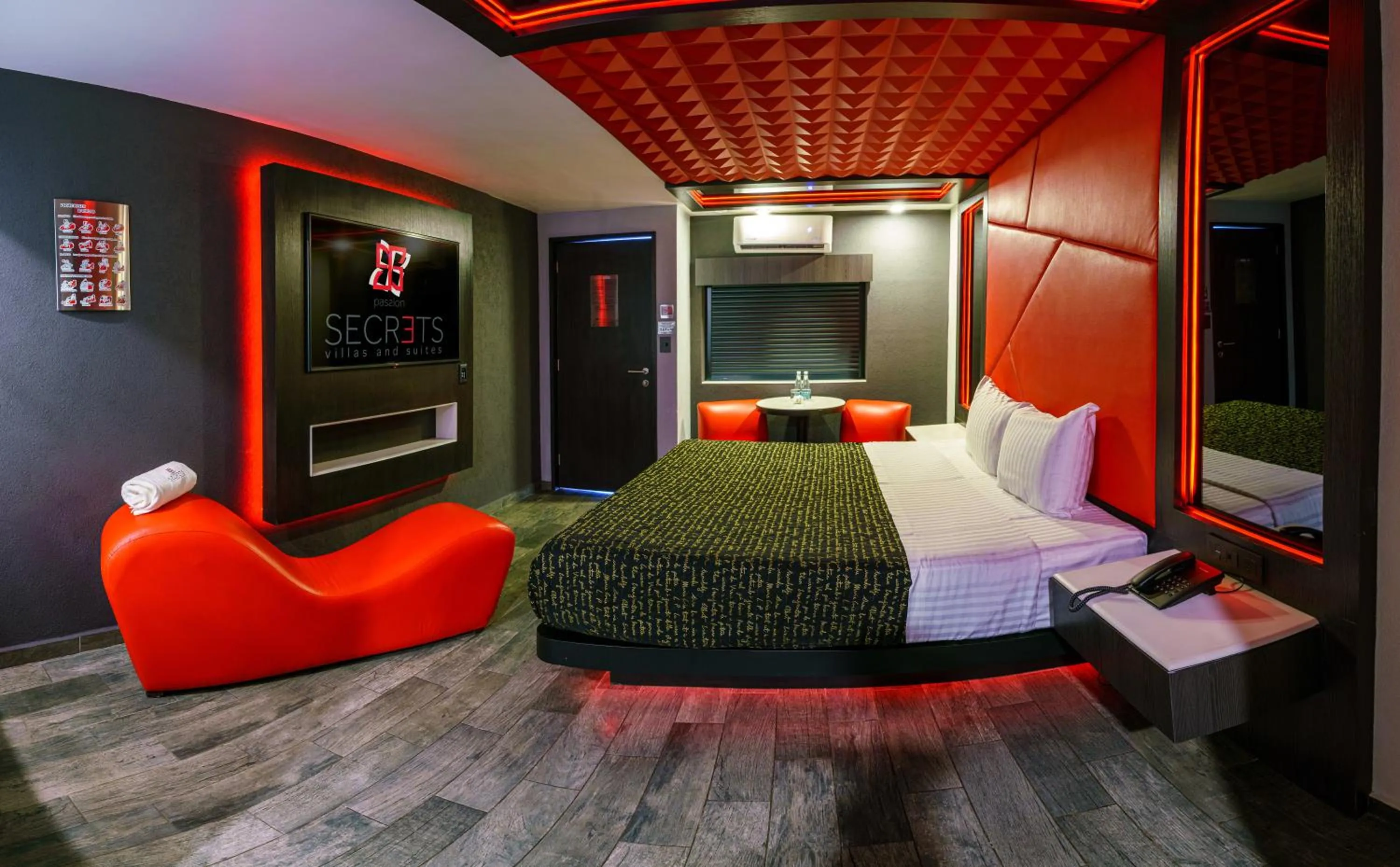 Photo of the whole room, Bed in HOTEL PASSION SECRETS VILLAS AND SUITES