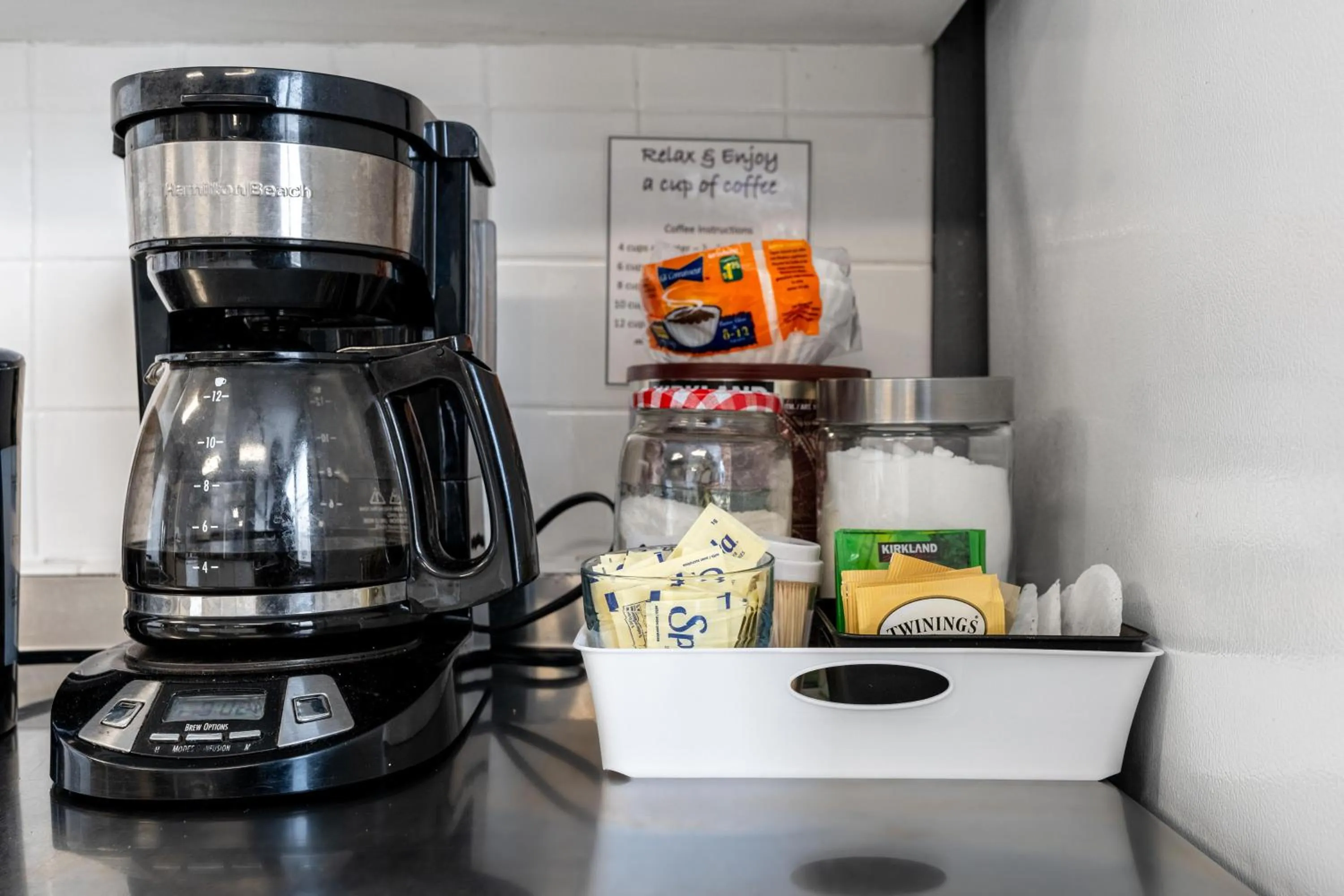 Coffee/tea facilities in Guest House on the Mount