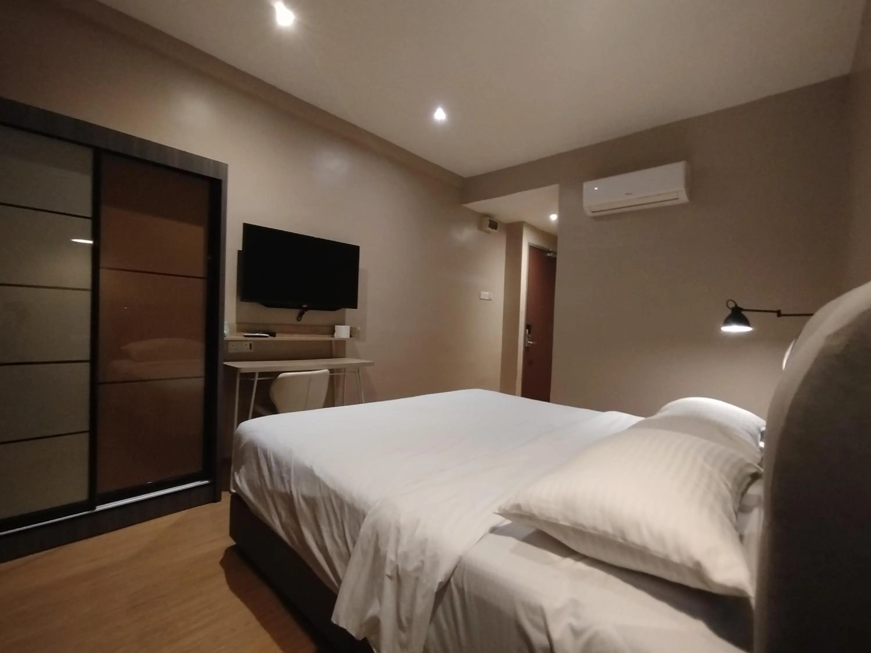 Bed in Mirani Hotel Ampang near Melawati Mall