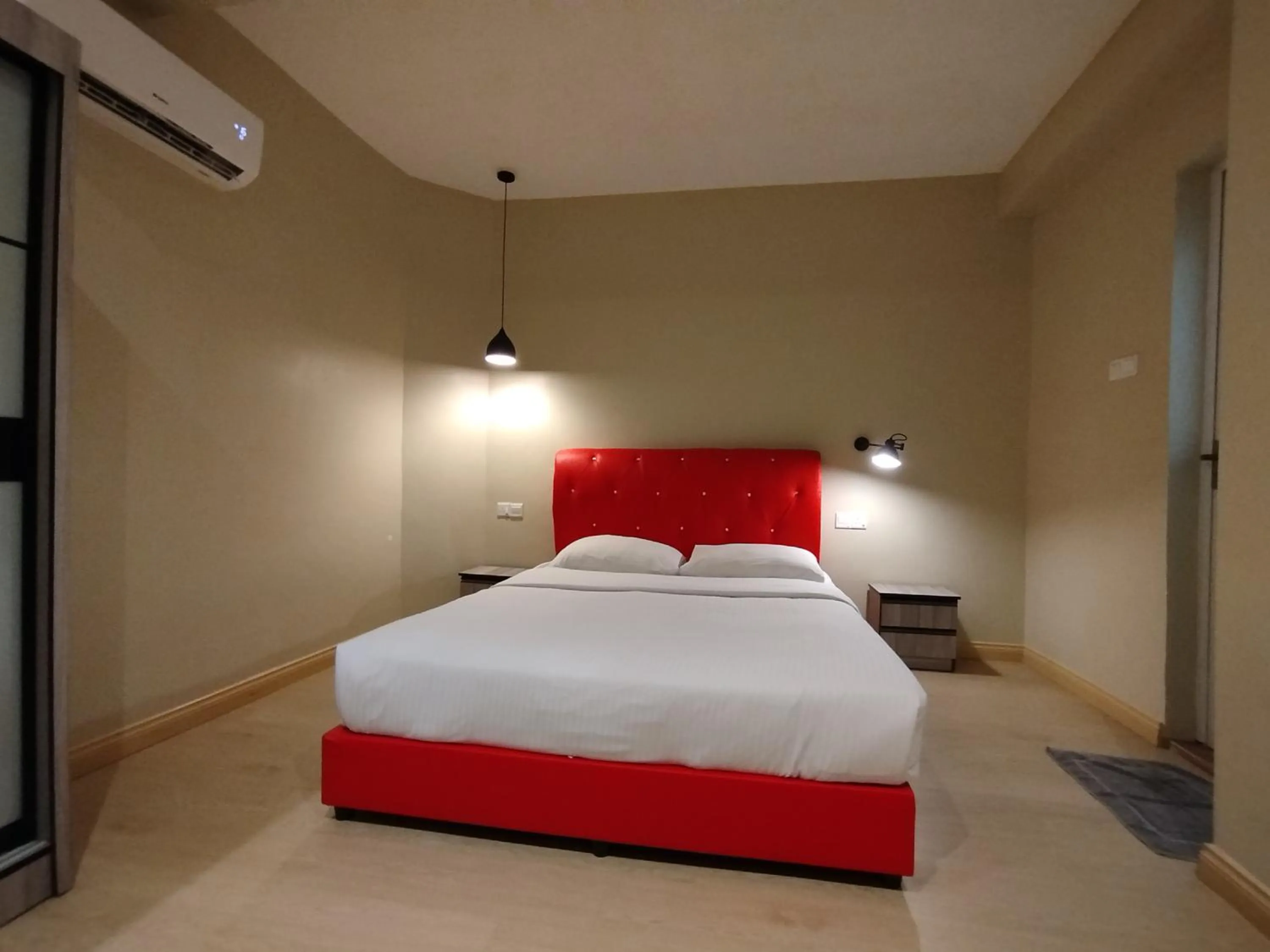 Bed in Mirani Hotel Ampang near Melawati Mall