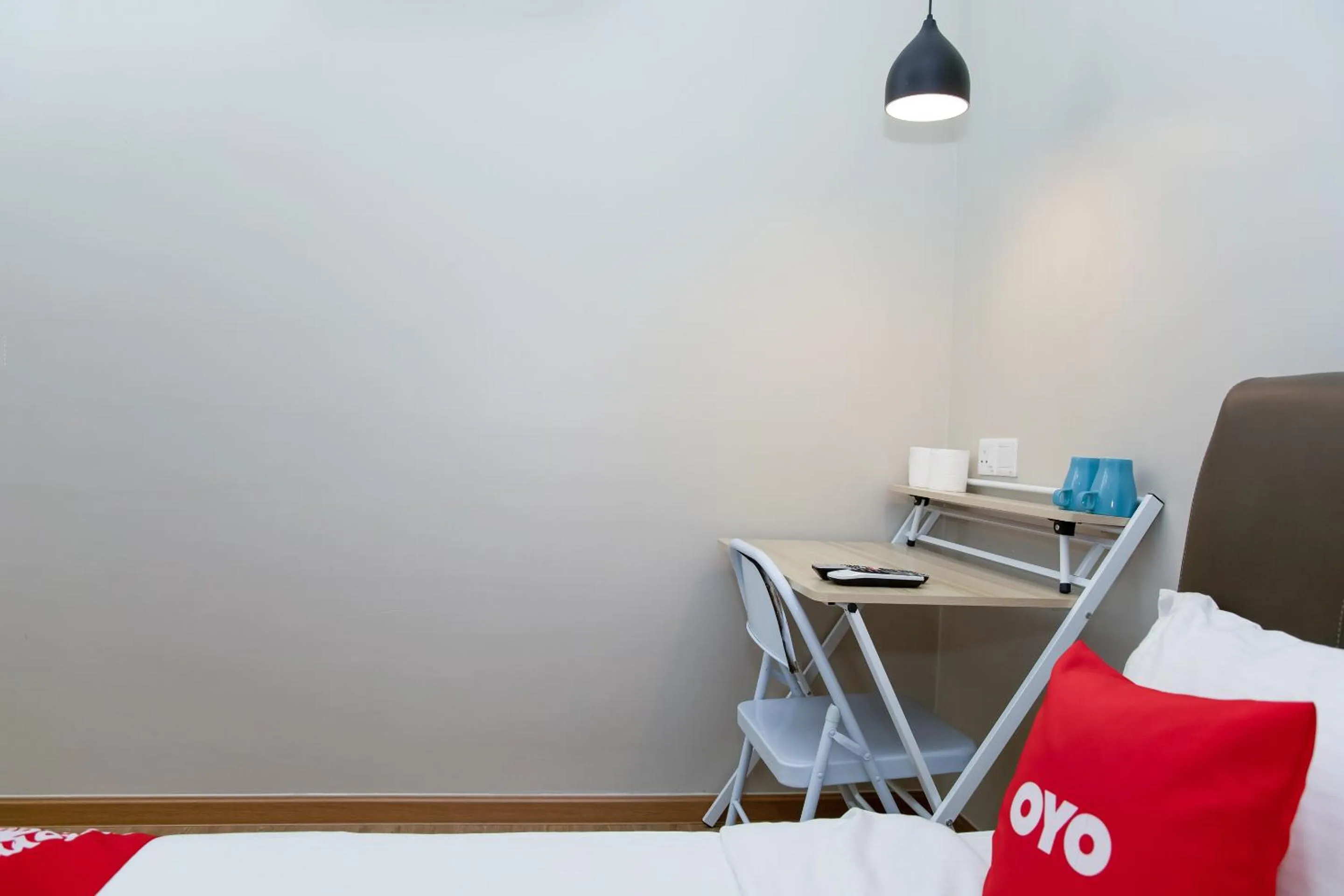 Bedroom, Bed in Capital O 90406 Mirani Hotel