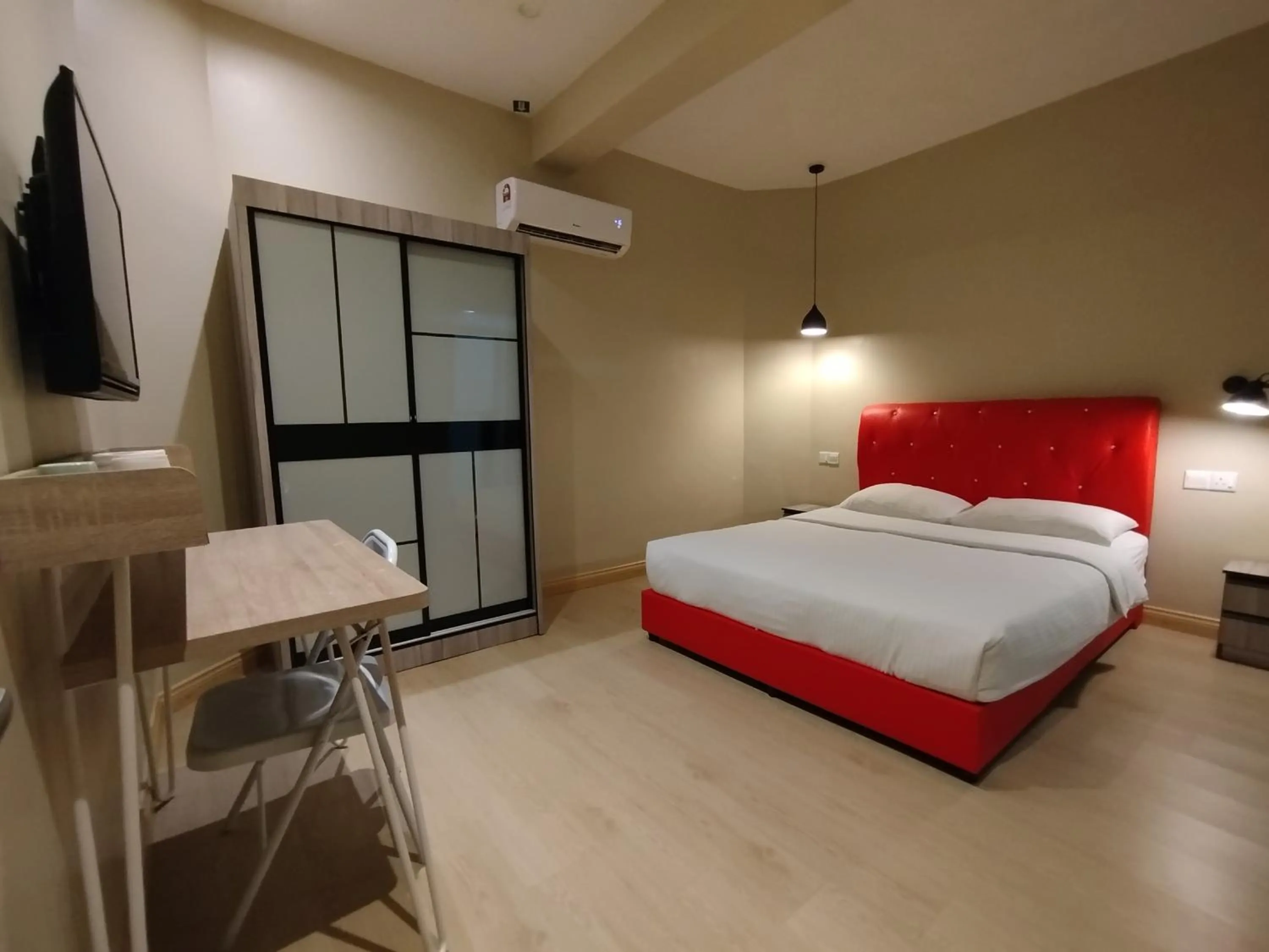 Bed in Mirani Hotel Ampang near Melawati Mall