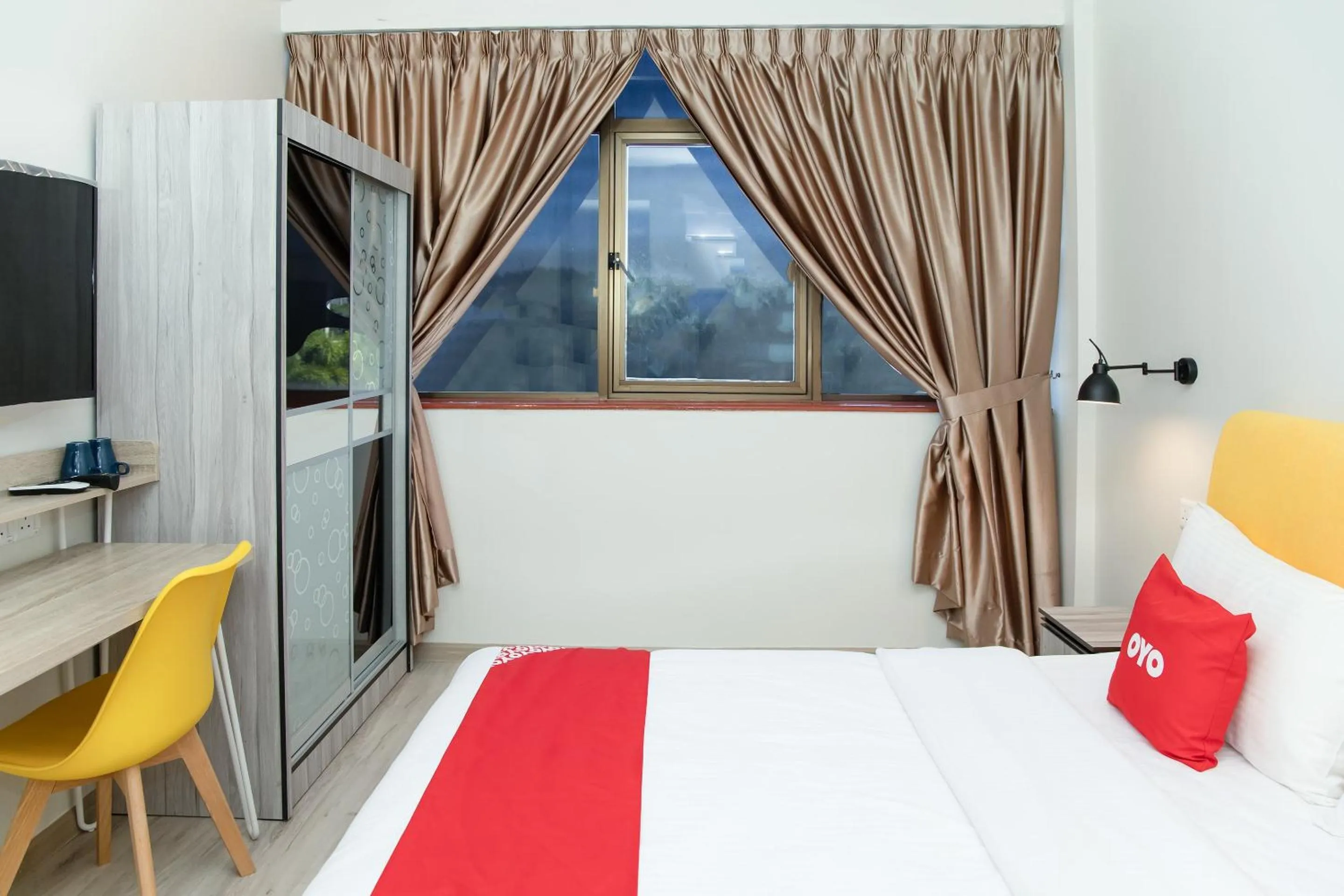 Bedroom, Bed in Capital O 90406 Mirani Hotel