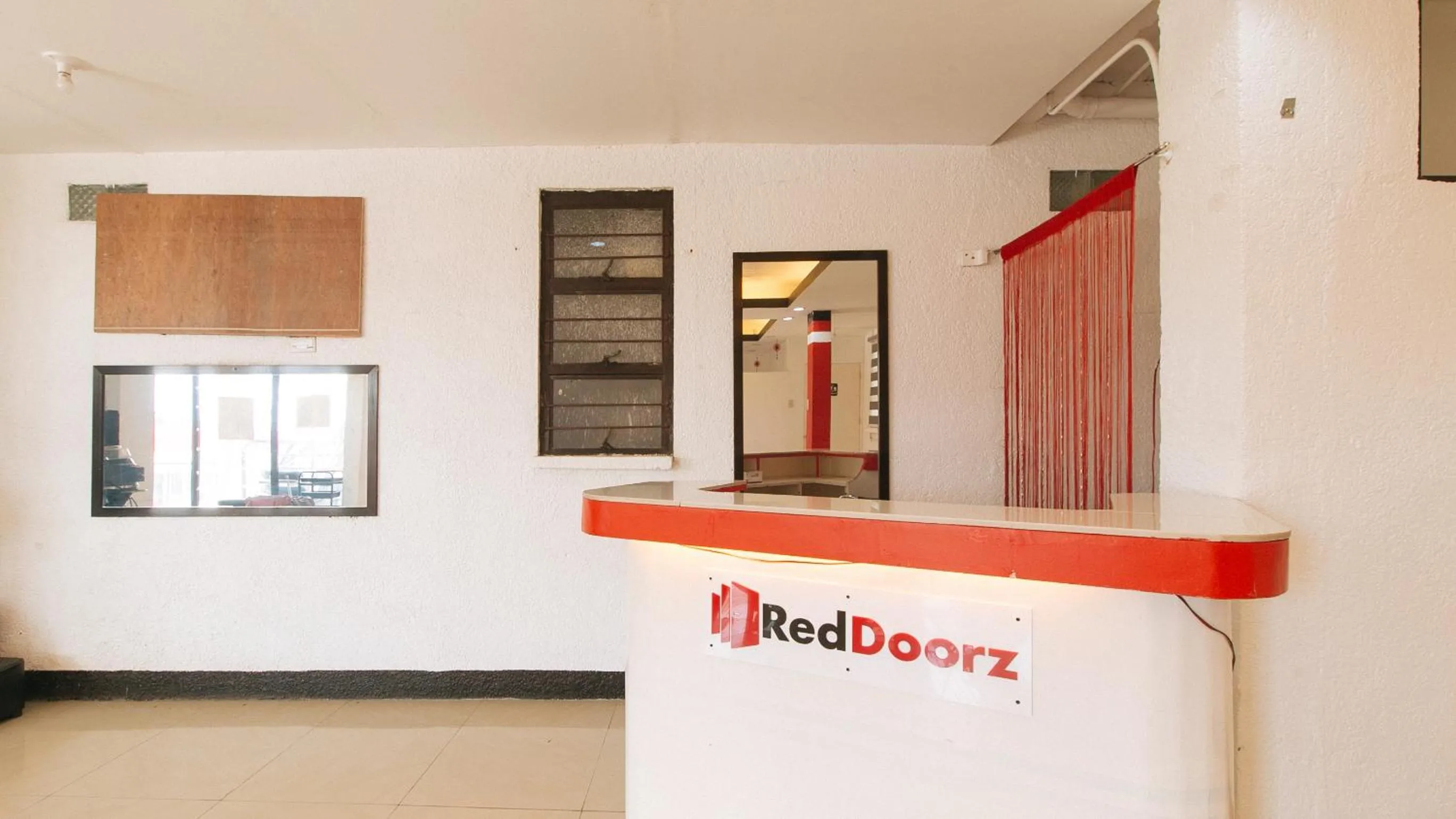 Lobby or reception in RedDoorz @ Shukran Rentals OPC Pampanga
