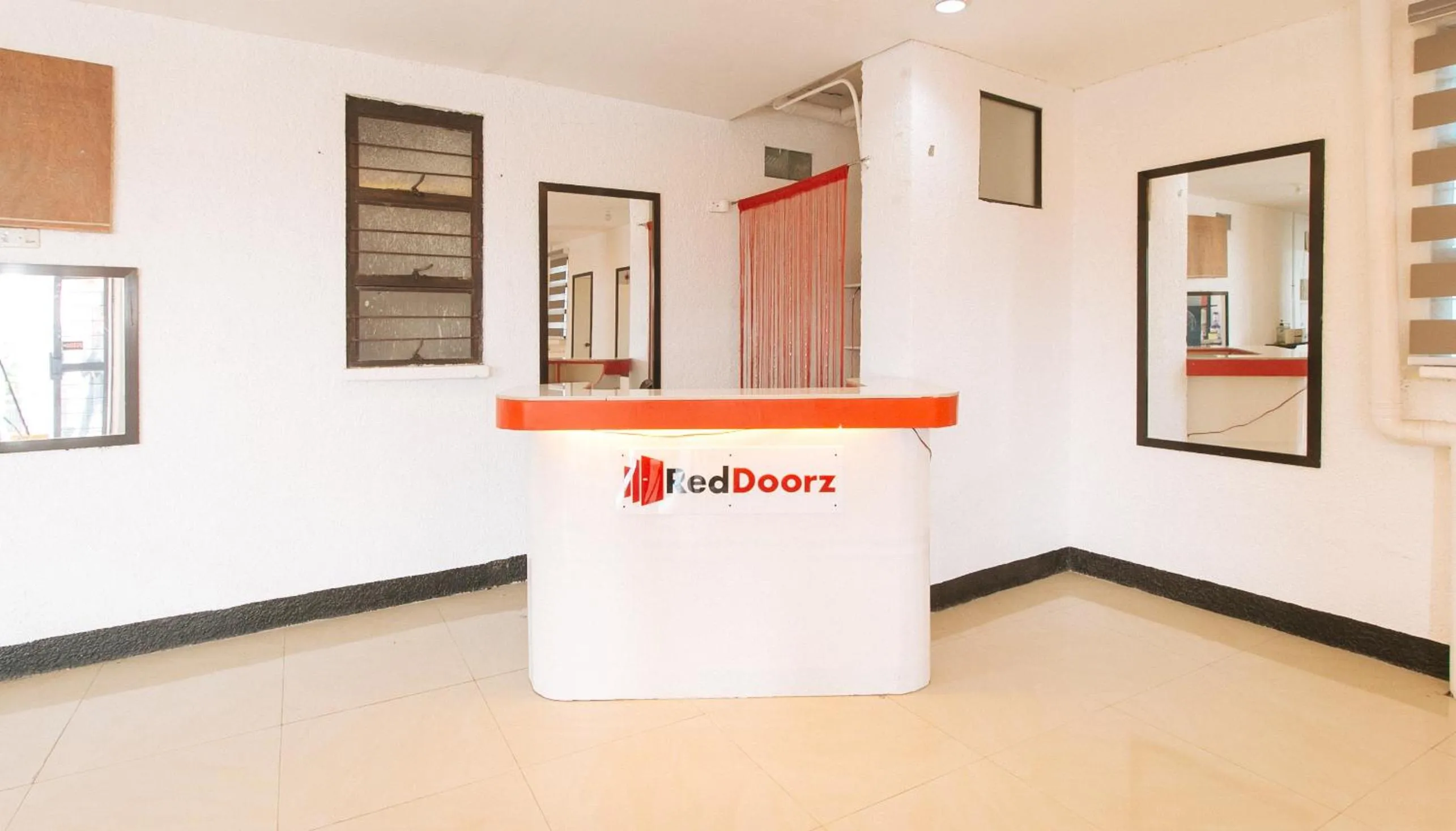 Lobby or reception in RedDoorz @ Shukran Rentals OPC Pampanga