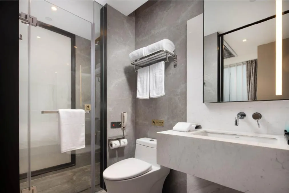 Shower in Leeden Hotel Hangzhou