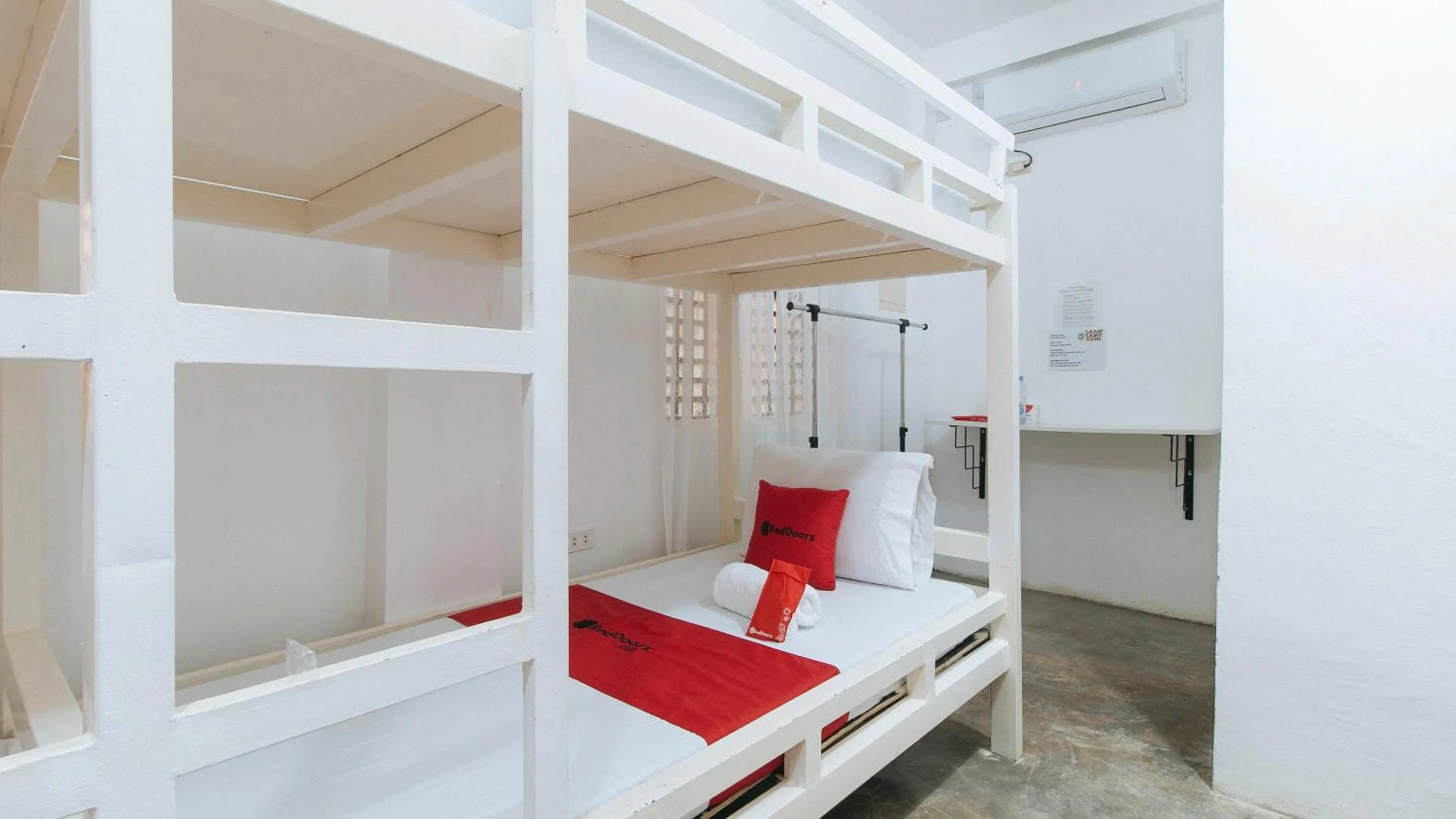 Bed in RedDoorz @ Camp Saint John Hotel La Union