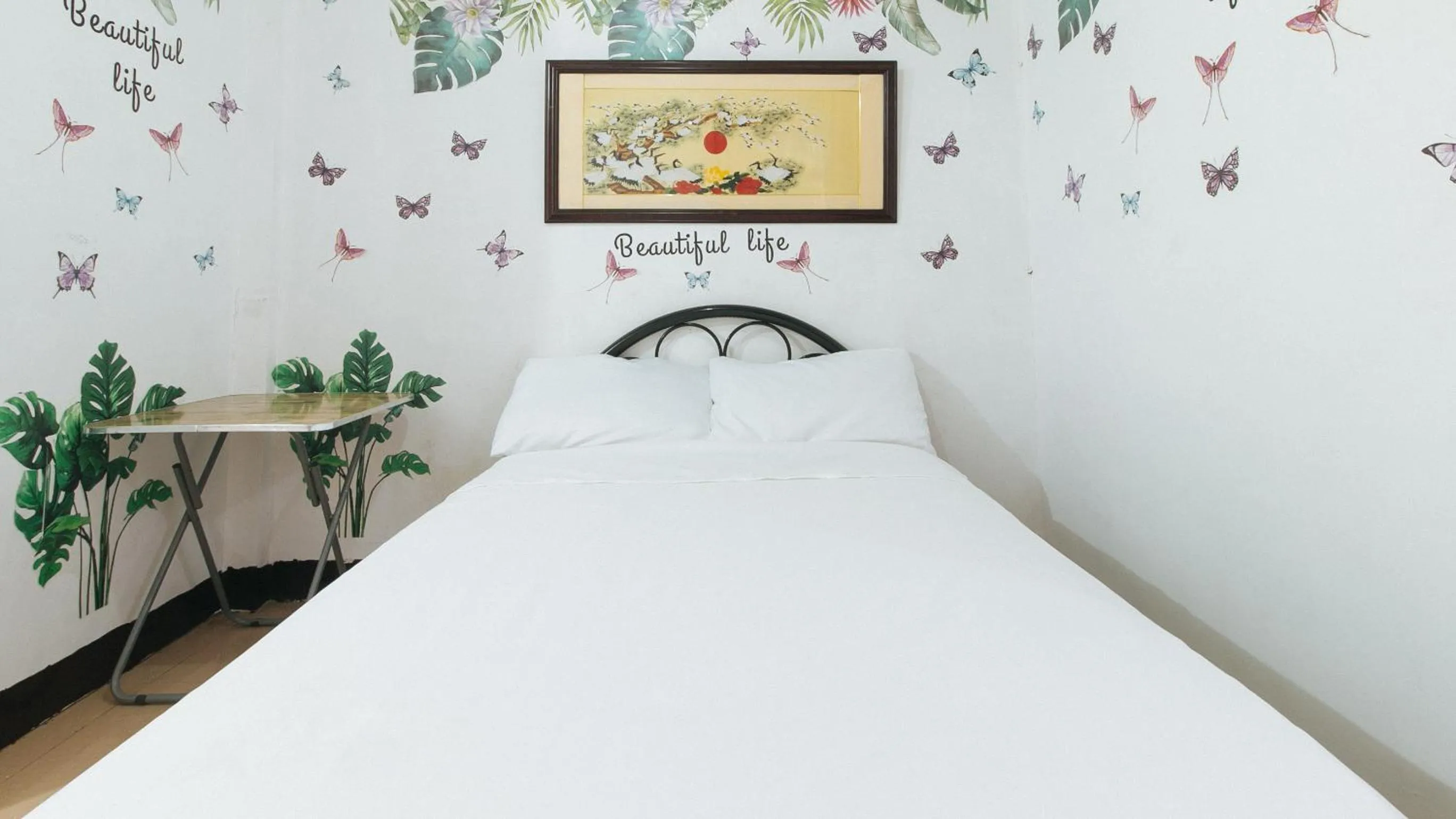 Photo of the whole room in Cristian Jay Dormitory by RedDoorz