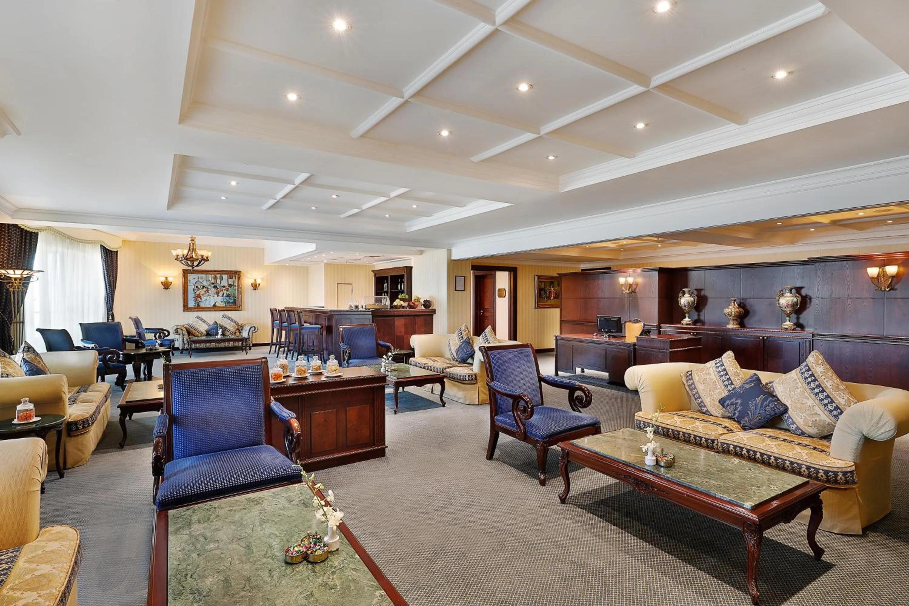 Lounge or bar in Al Habtoor Grand Beirut