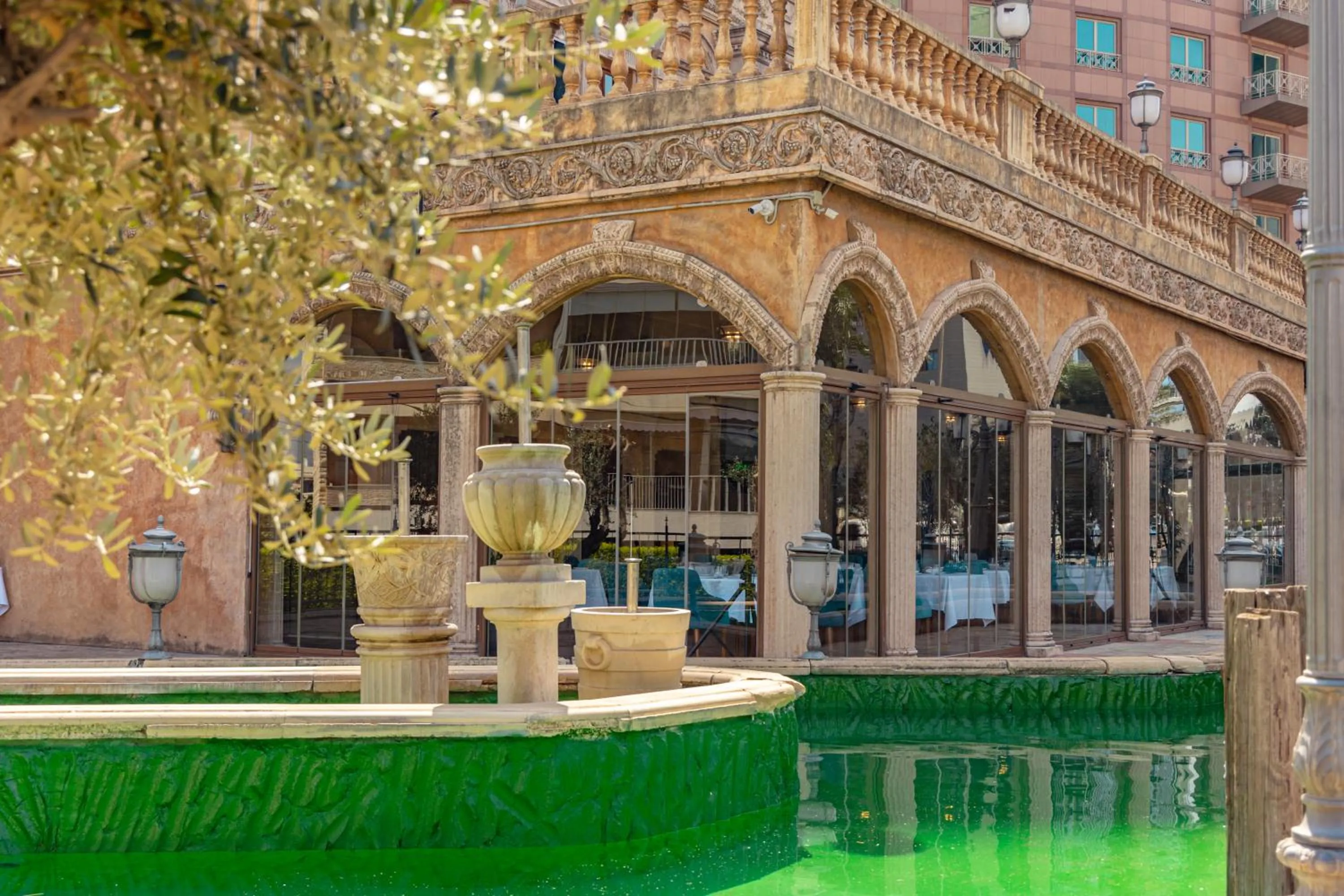 Restaurant/places to eat in Al Habtoor Grand Beirut