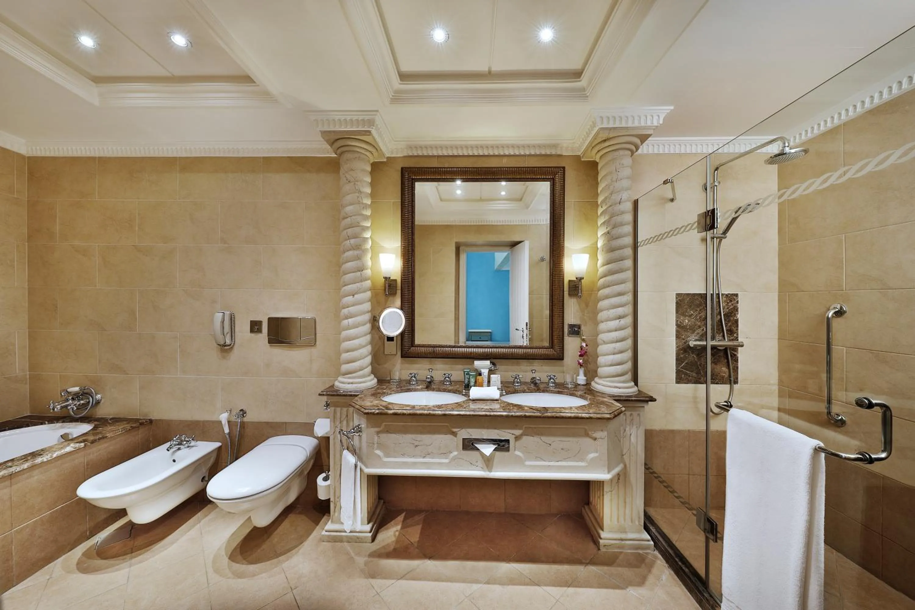Shower in Al Habtoor Grand Beirut