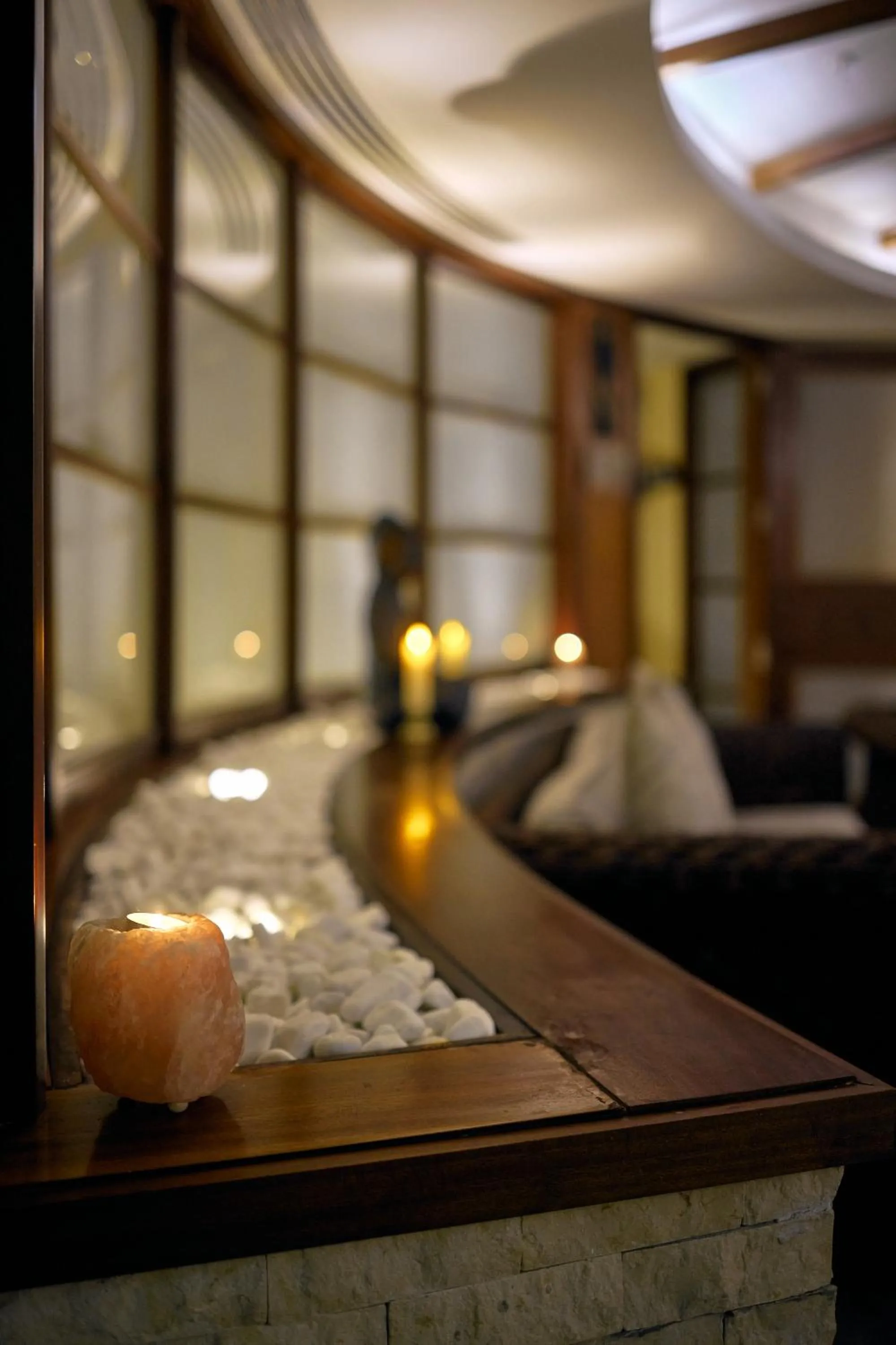 Spa and wellness centre/facilities, Bed in Al Habtoor Grand Beirut