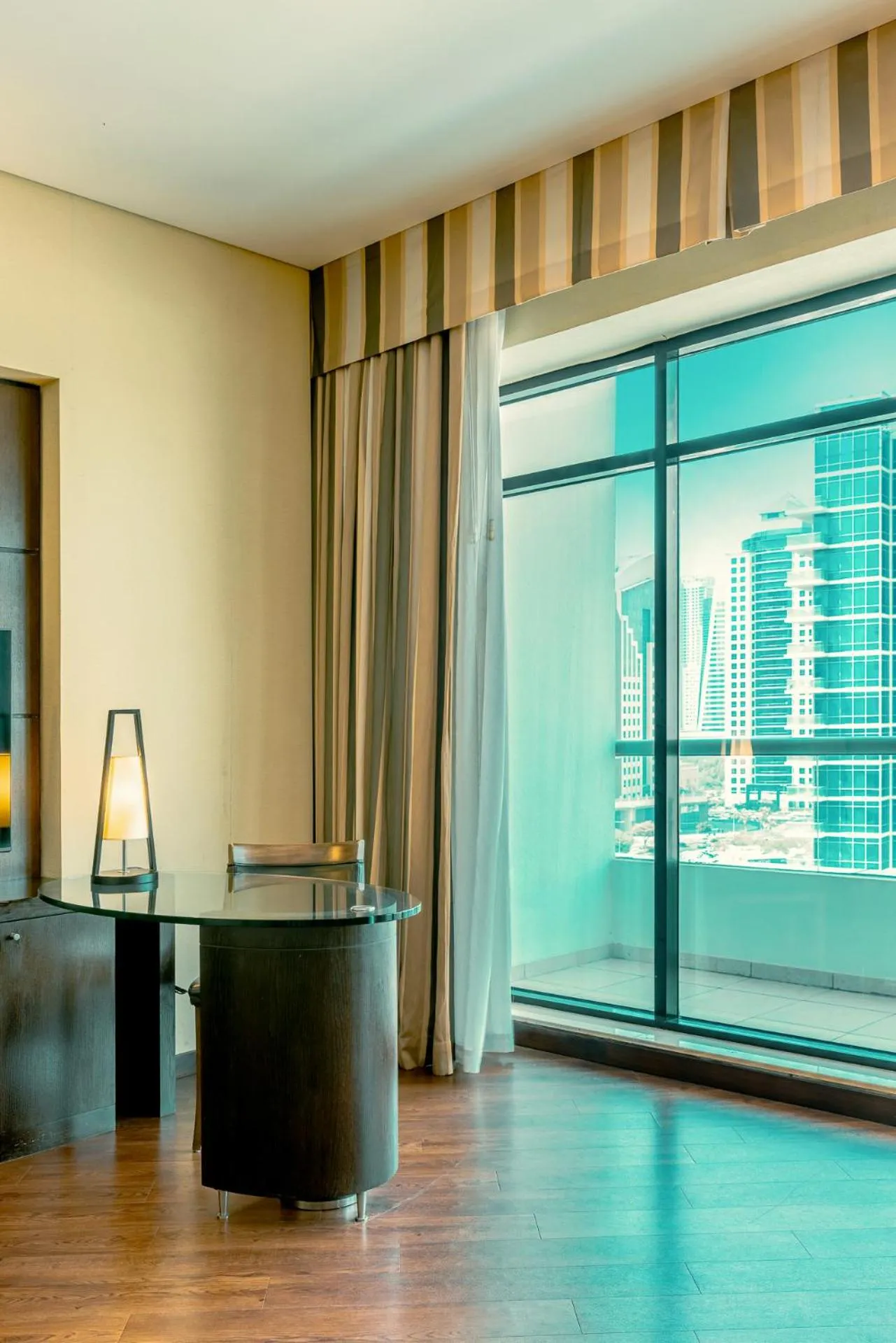 Living room in TIME Oak Hotel & Suites