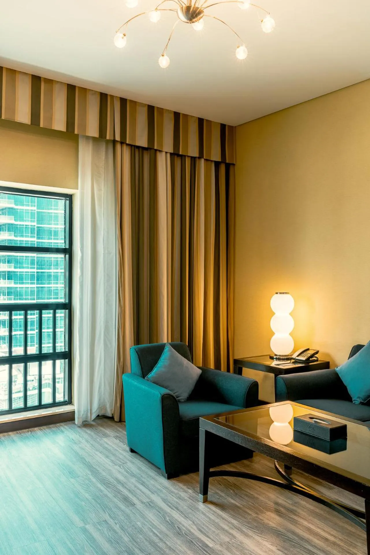 Seating area in TIME Oak Hotel & Suites