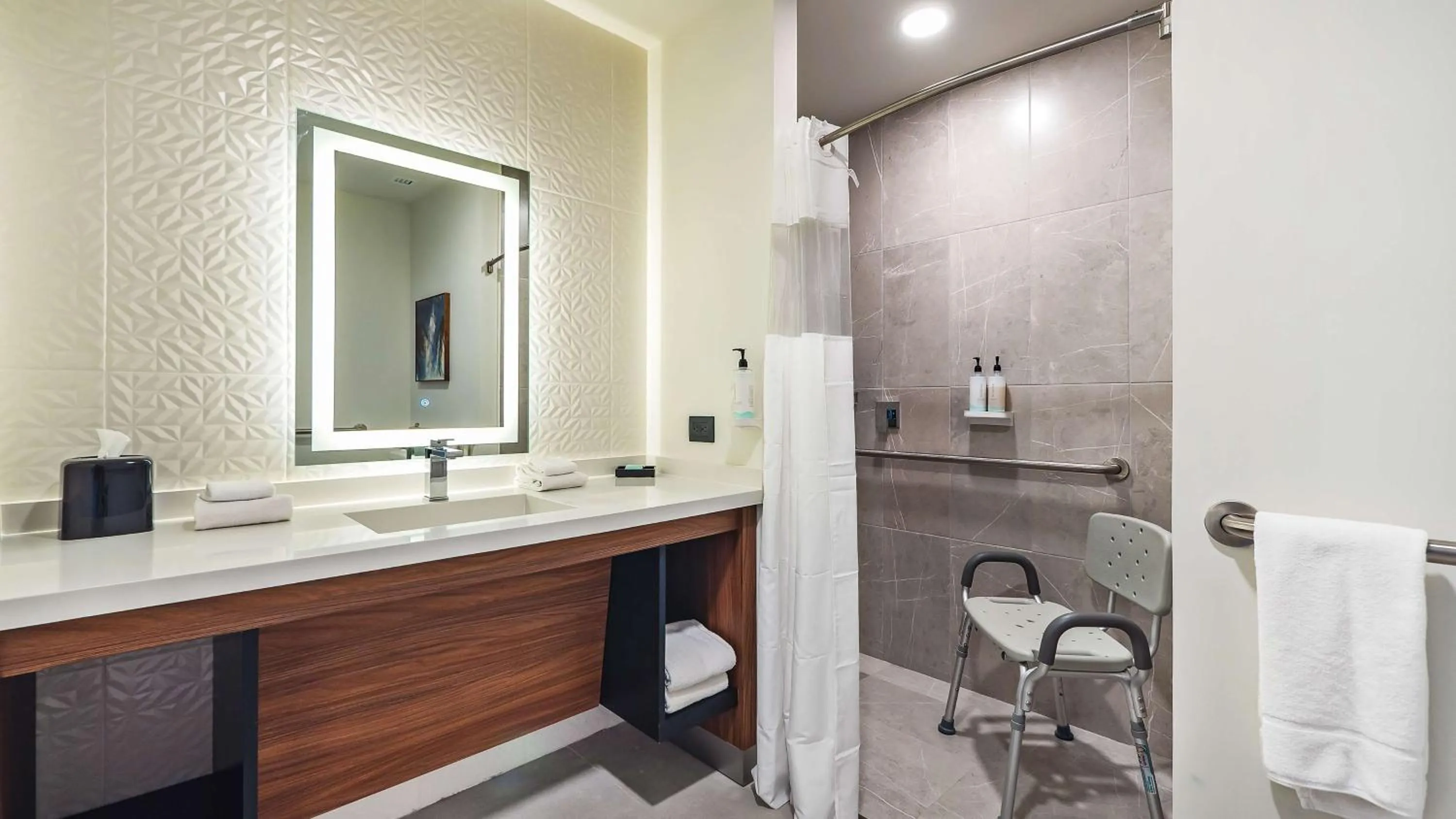 Bathroom in Hampton Inn By Hilton Nuevo Vallarta