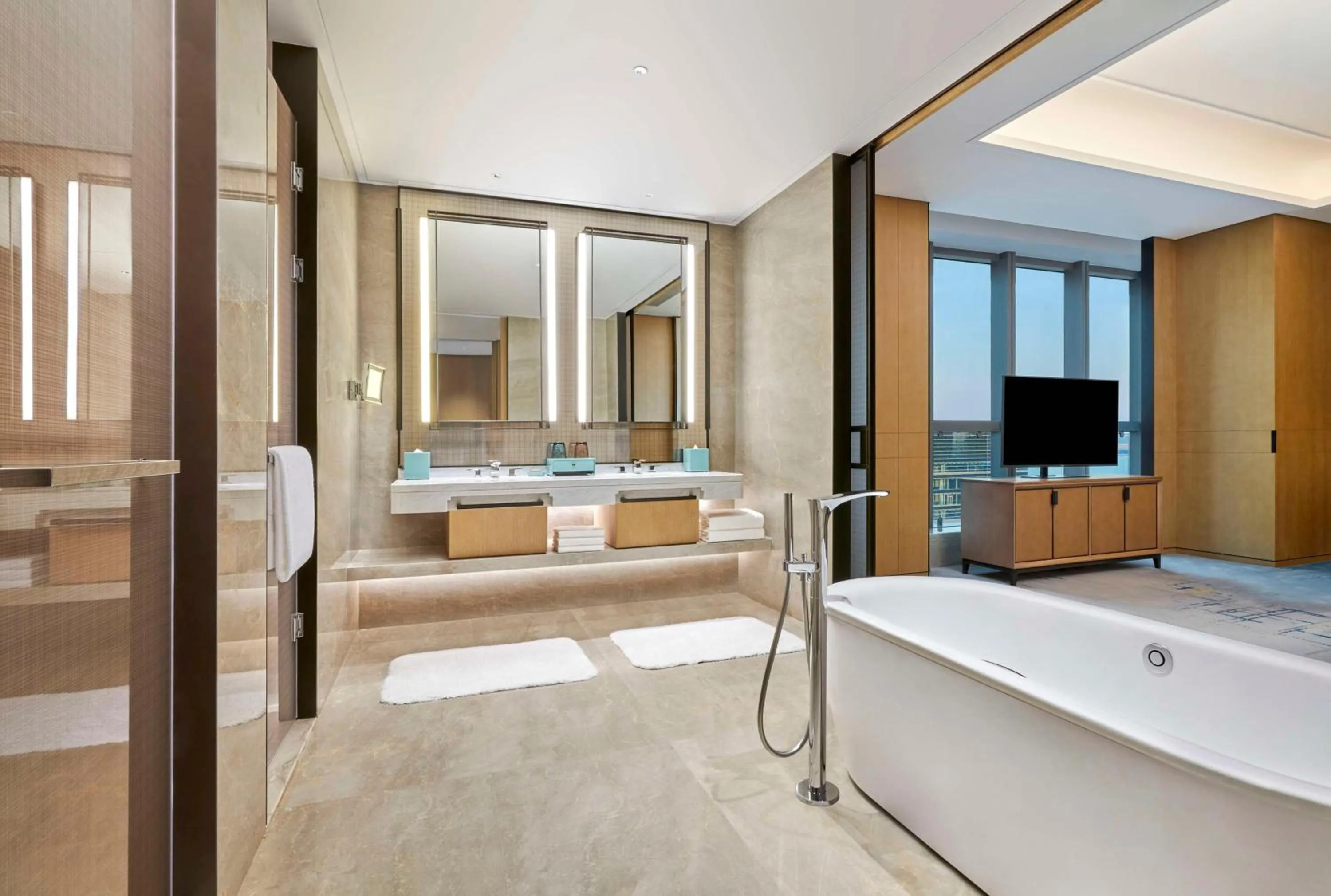 Bathroom, Bed in Hilton Suzhou Wuzhong