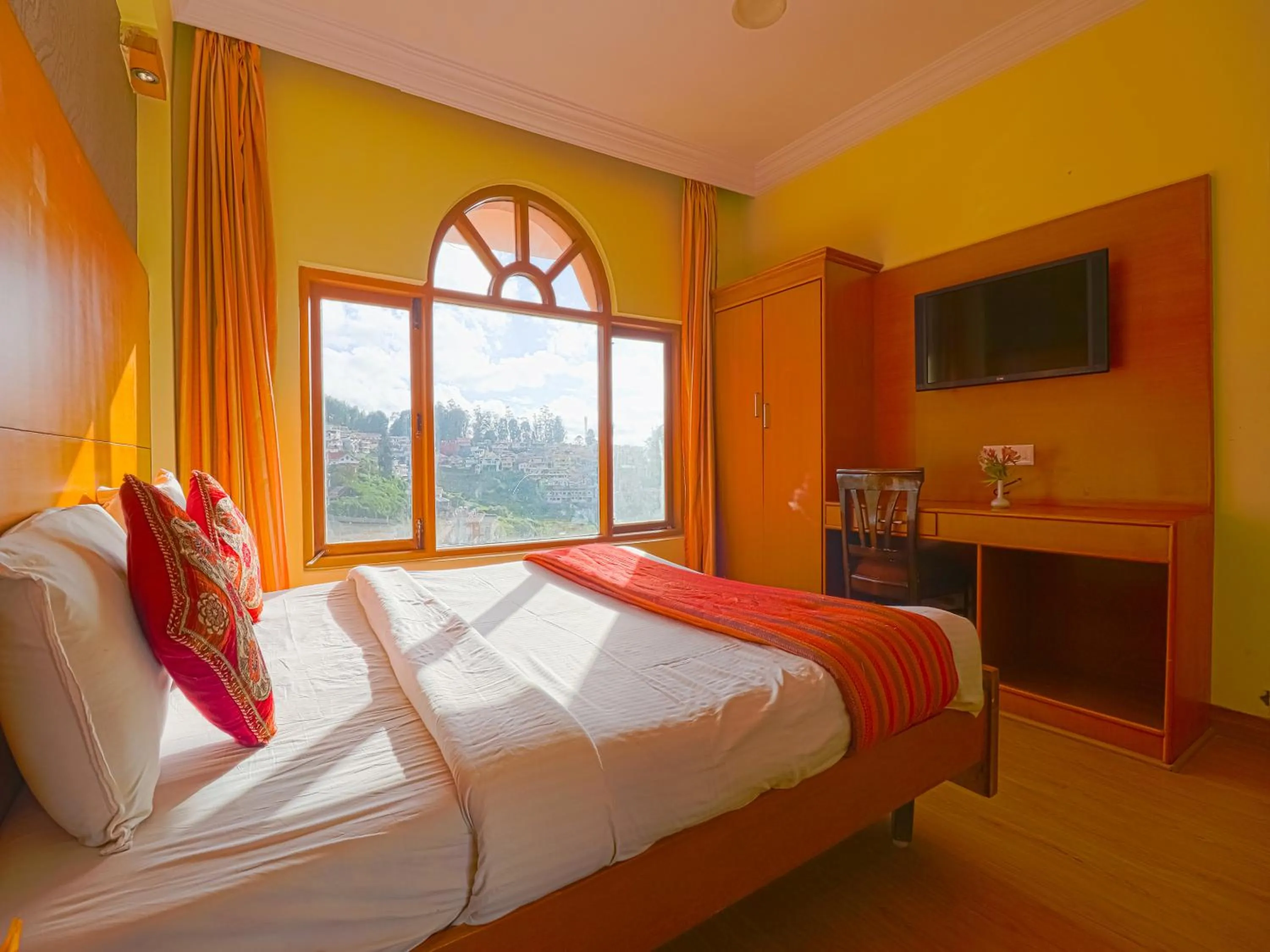 Photo of the whole room, Bed in The Byke Sunshine Grand